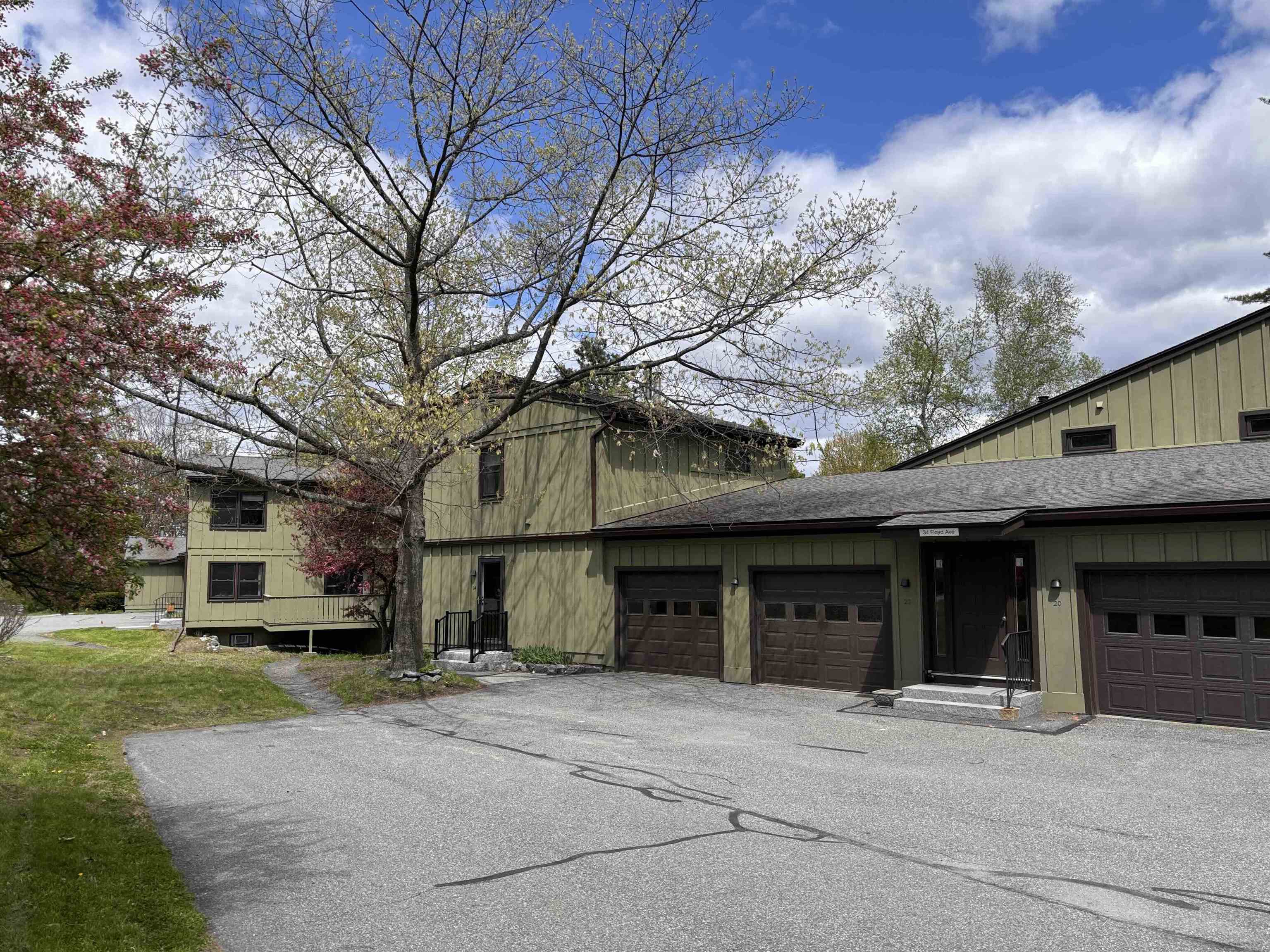 Lebanon NH&nbsp;Condo for sale $$349,000 $303 per sq.ft.