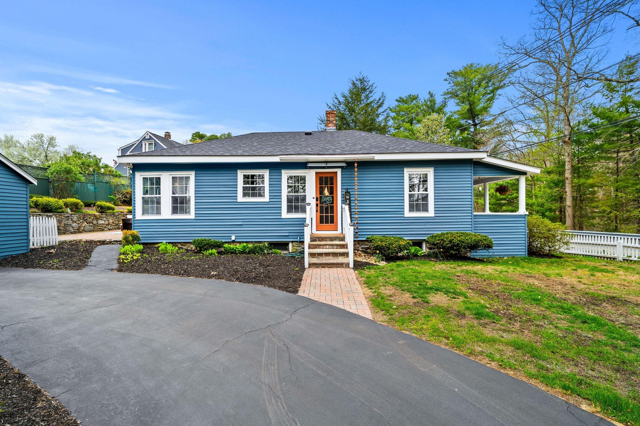 14 Town Farm Rd, Salem, NH 03079