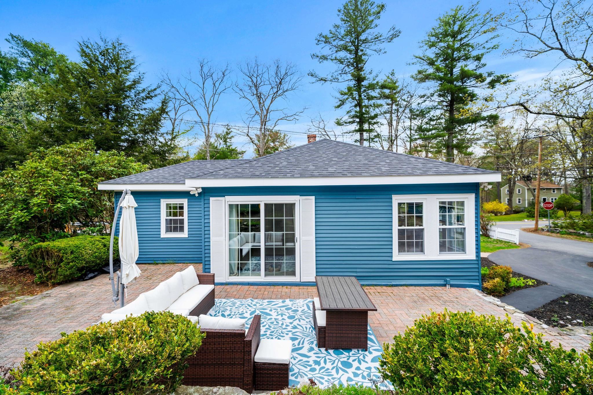 14 Town Farm Rd, Salem, NH 03079