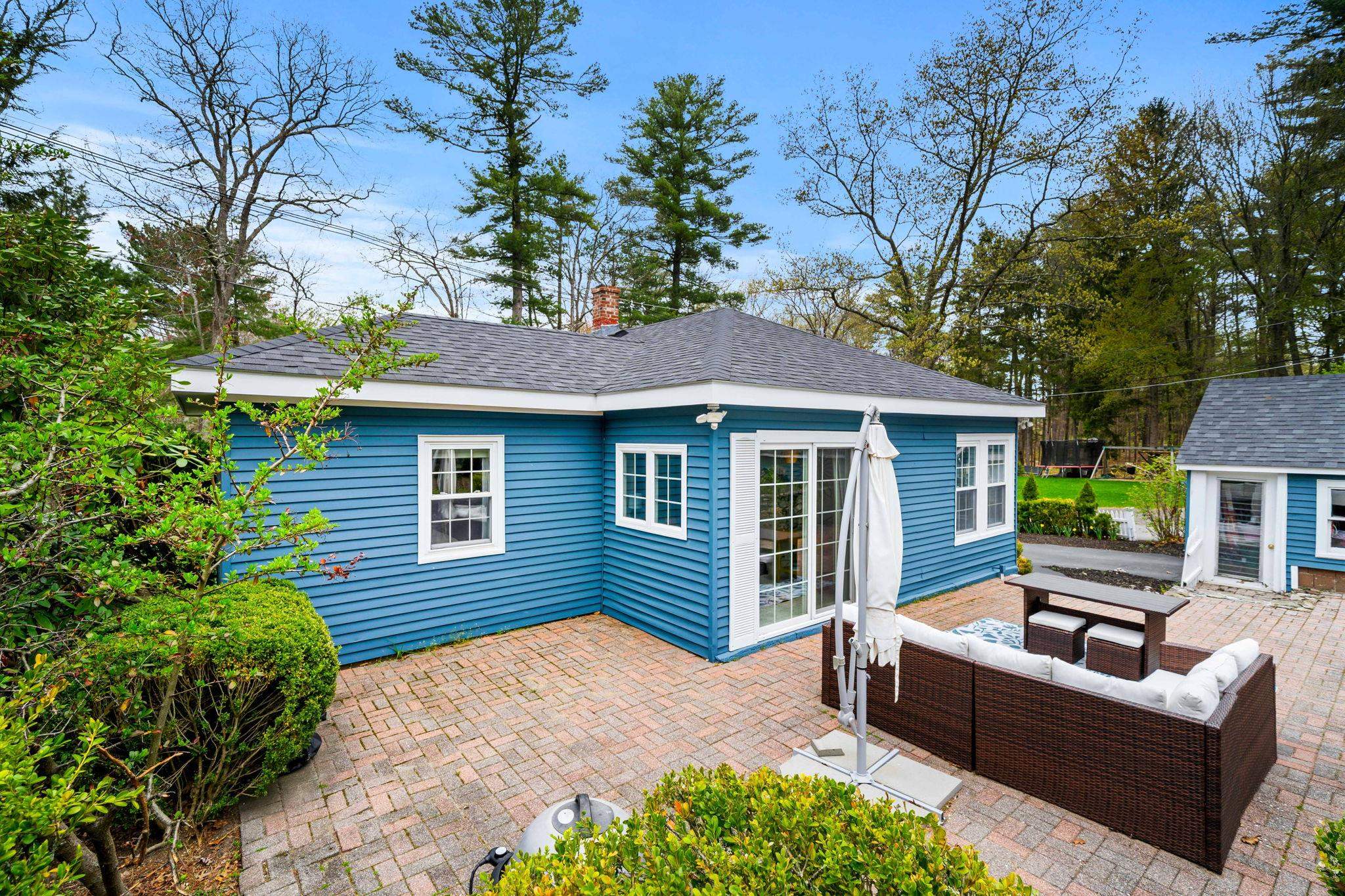 14 Town Farm Rd, Salem, NH 03079