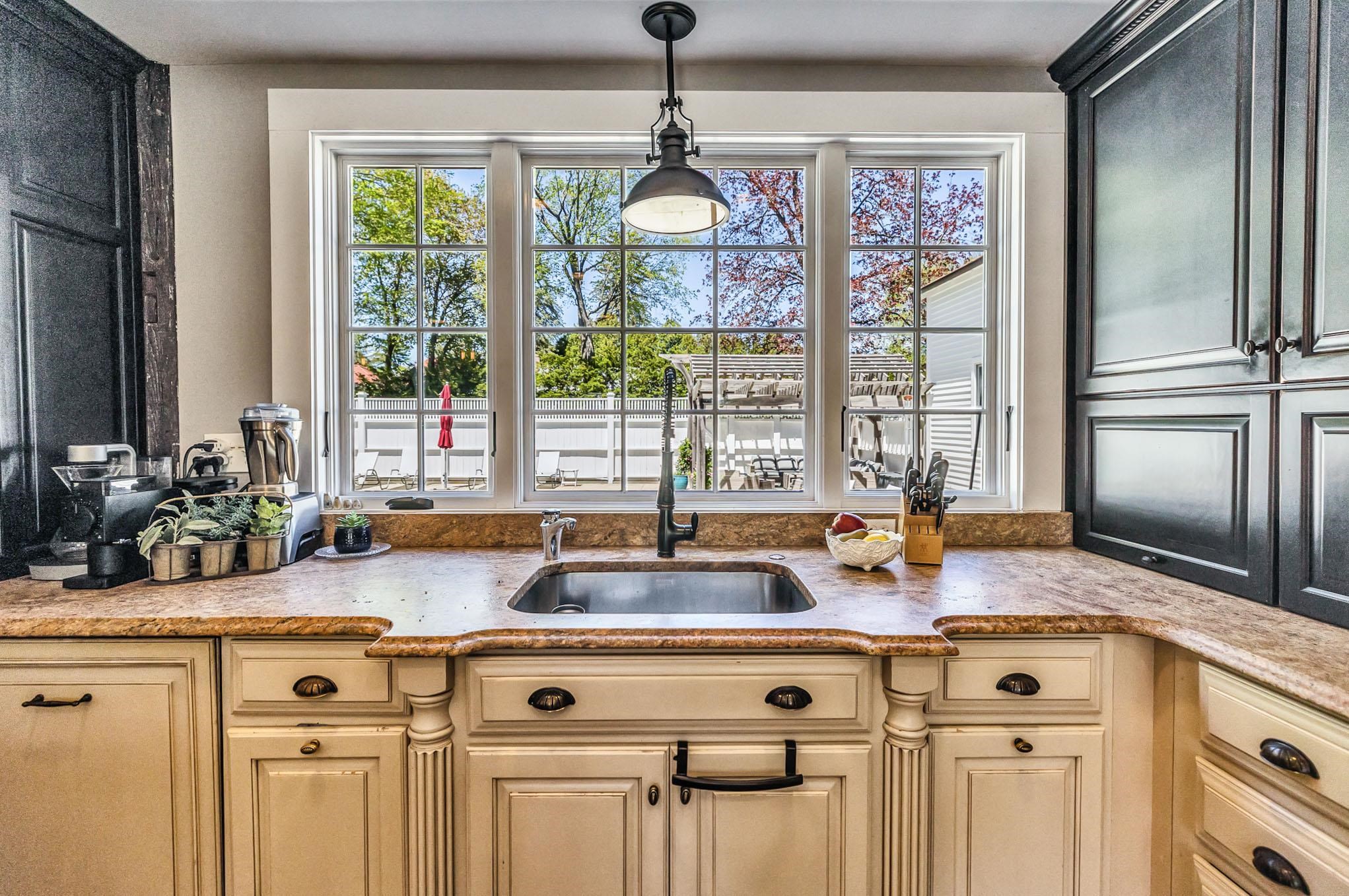 117 Boston Post Rd, Amherst, NH 03031