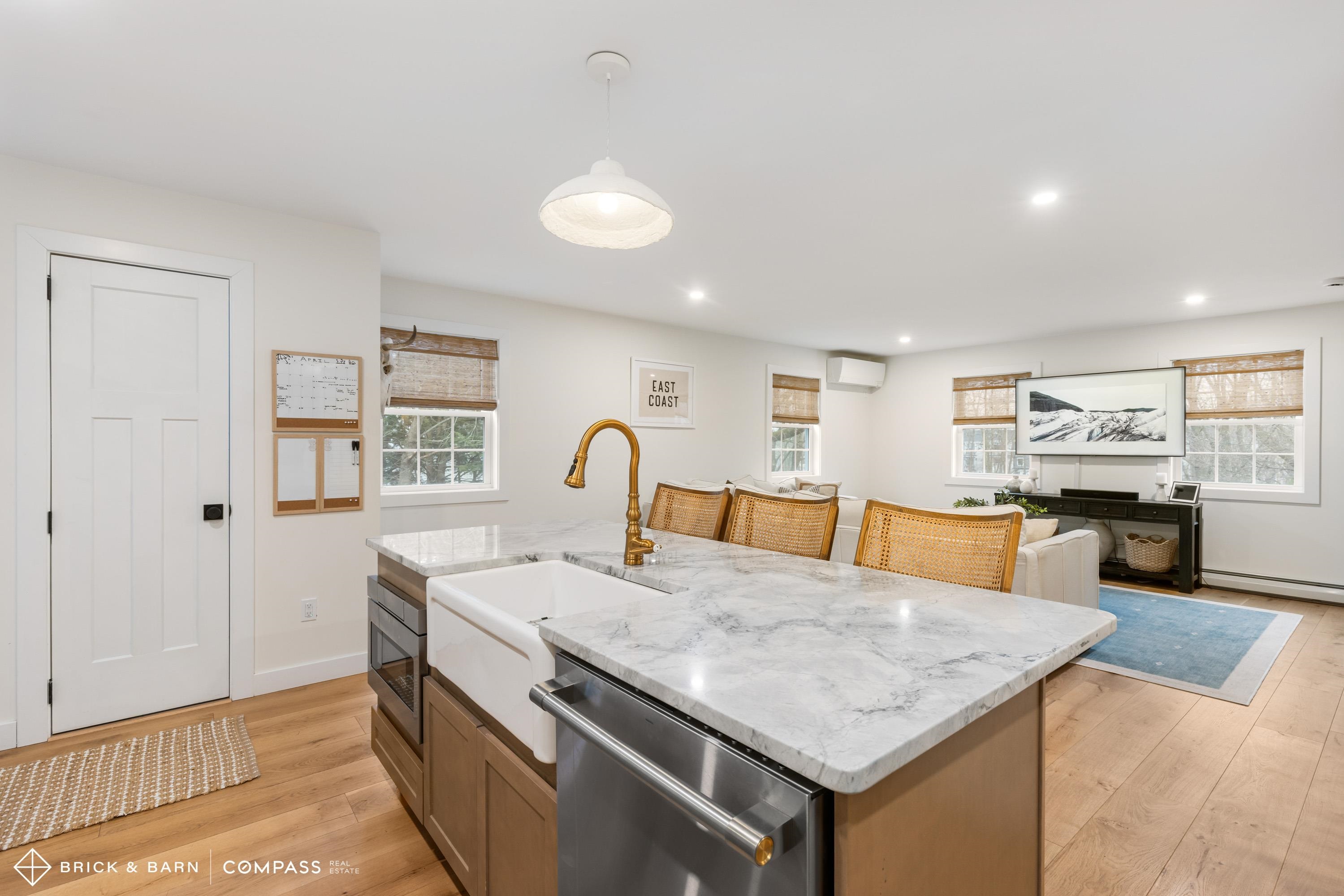 72 Woodbury Ave #1, Portsmouth, NH 03801