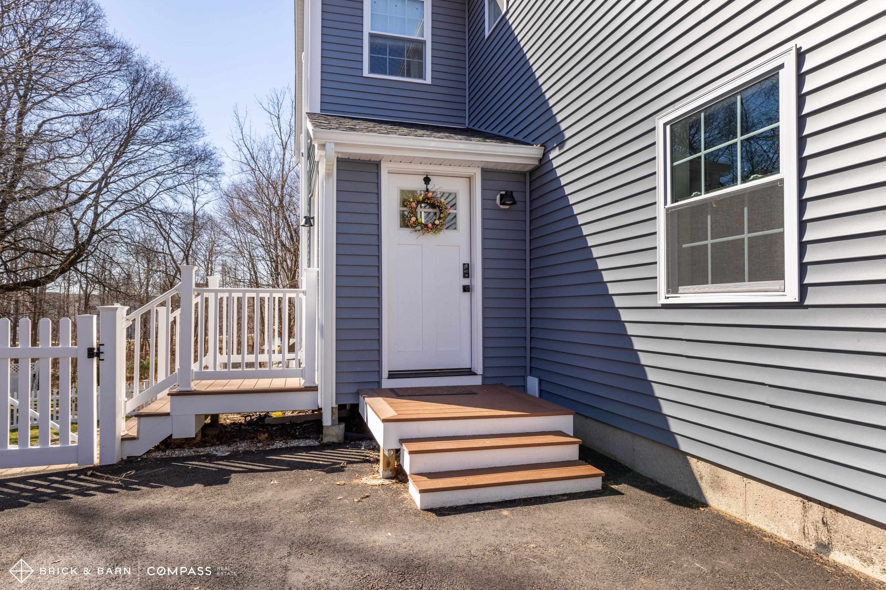 72 Woodbury Ave, Portsmouth, NH 03801