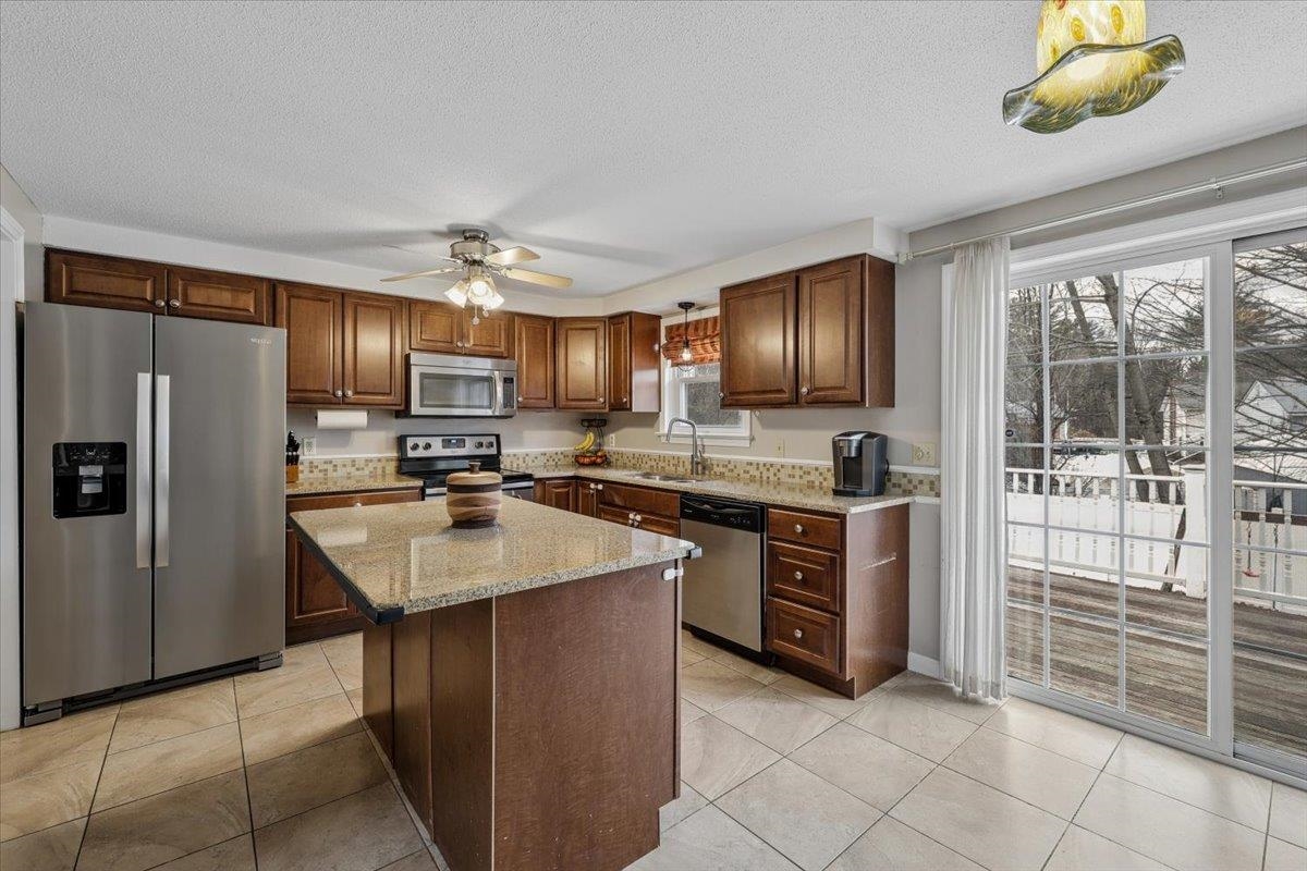 205 Brent St, Manchester, NH 03103