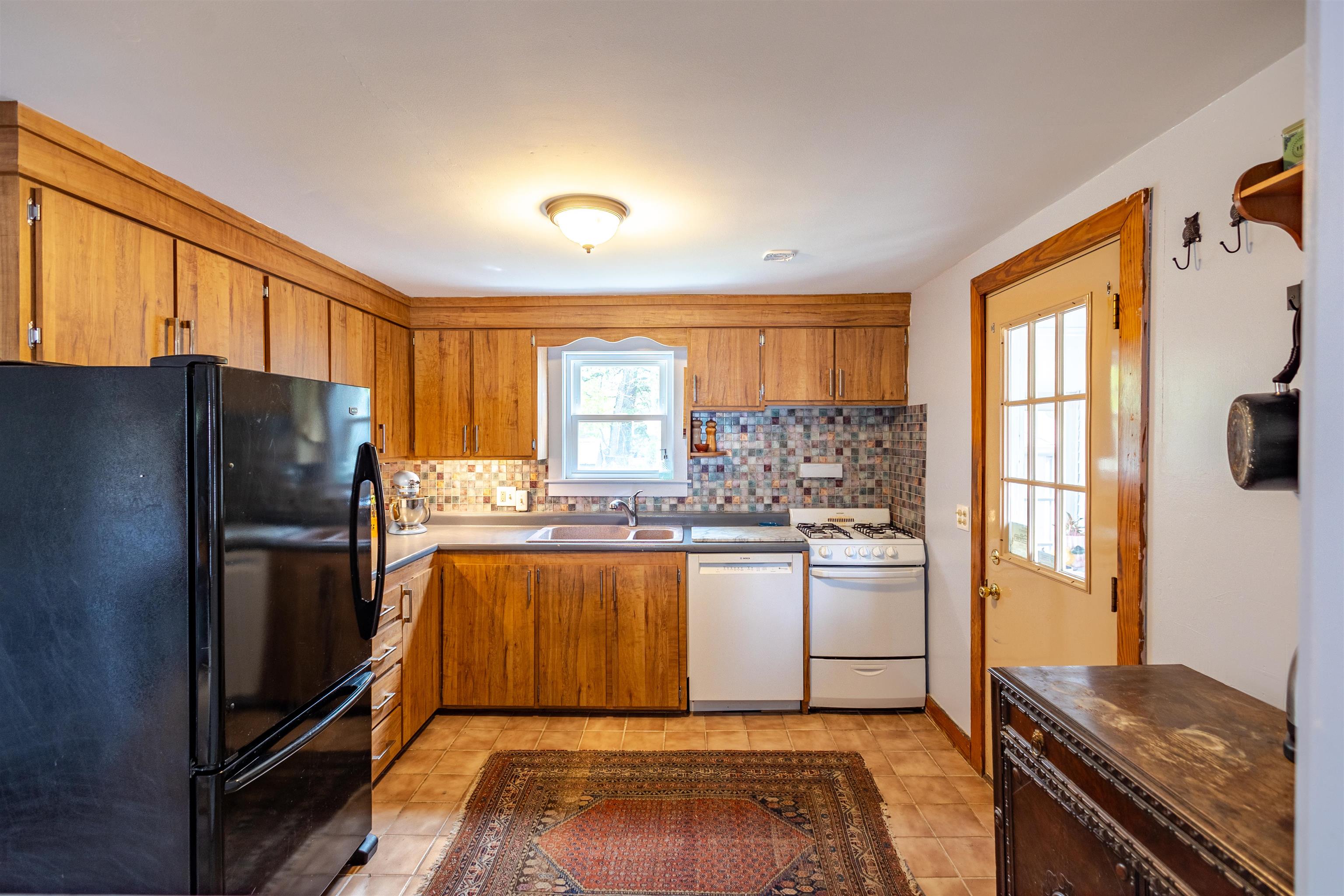 4 Eastern Ave, Concord, NH 03301