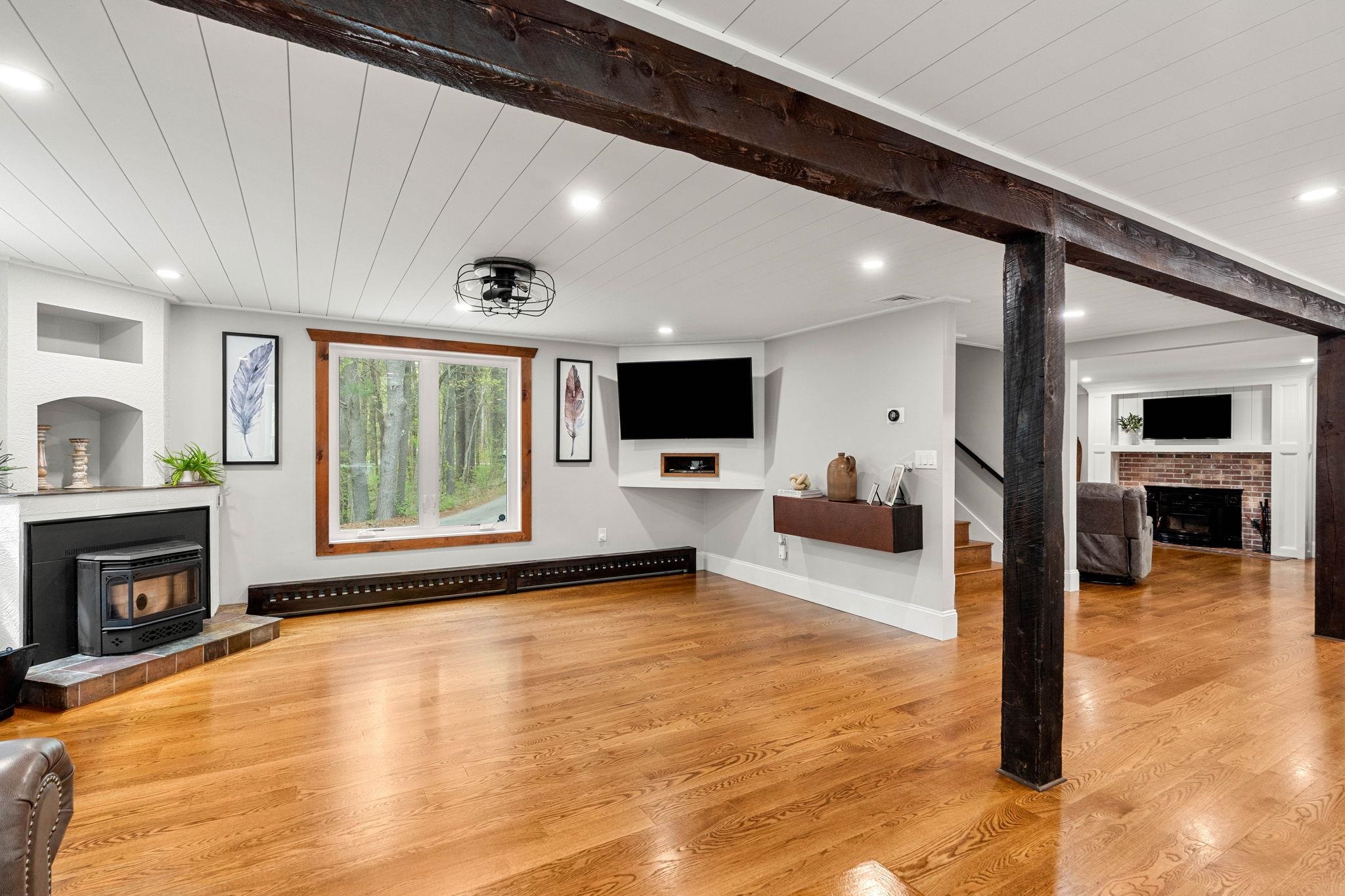 32 Morrison Rd, Windham, NH 03087