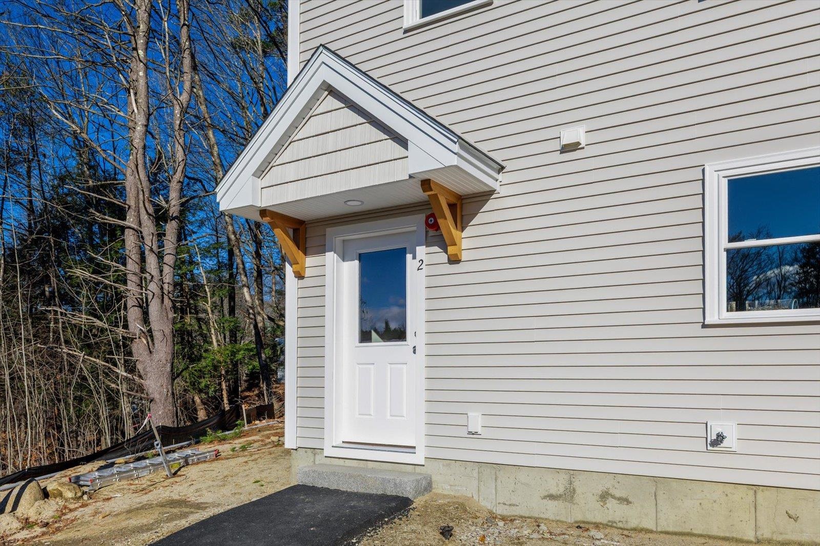 9 Lucy Ln, Peterborough, NH 03458