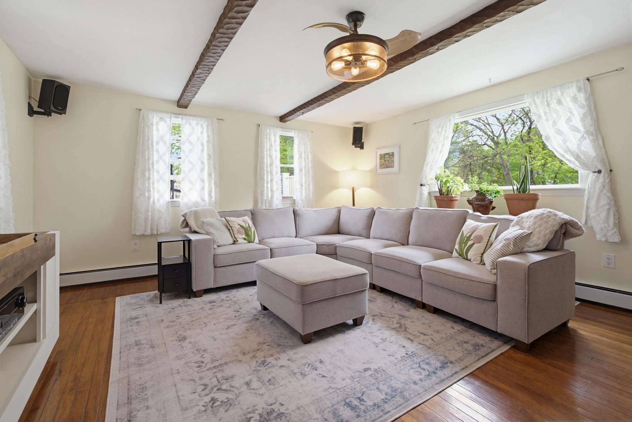 9 Springview Ter, Plaistow, NH 03865