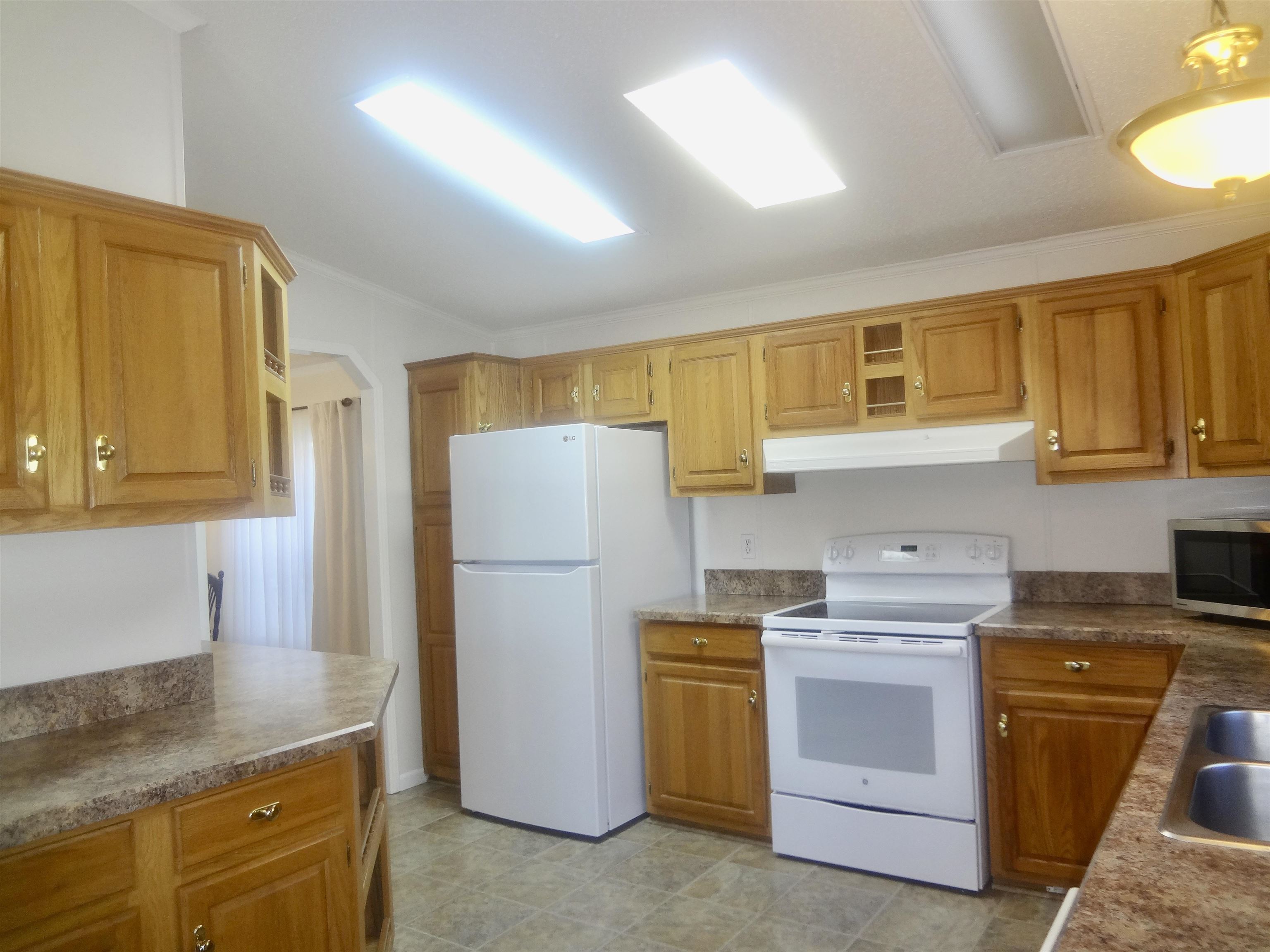 302 Darby Drive — photo 3