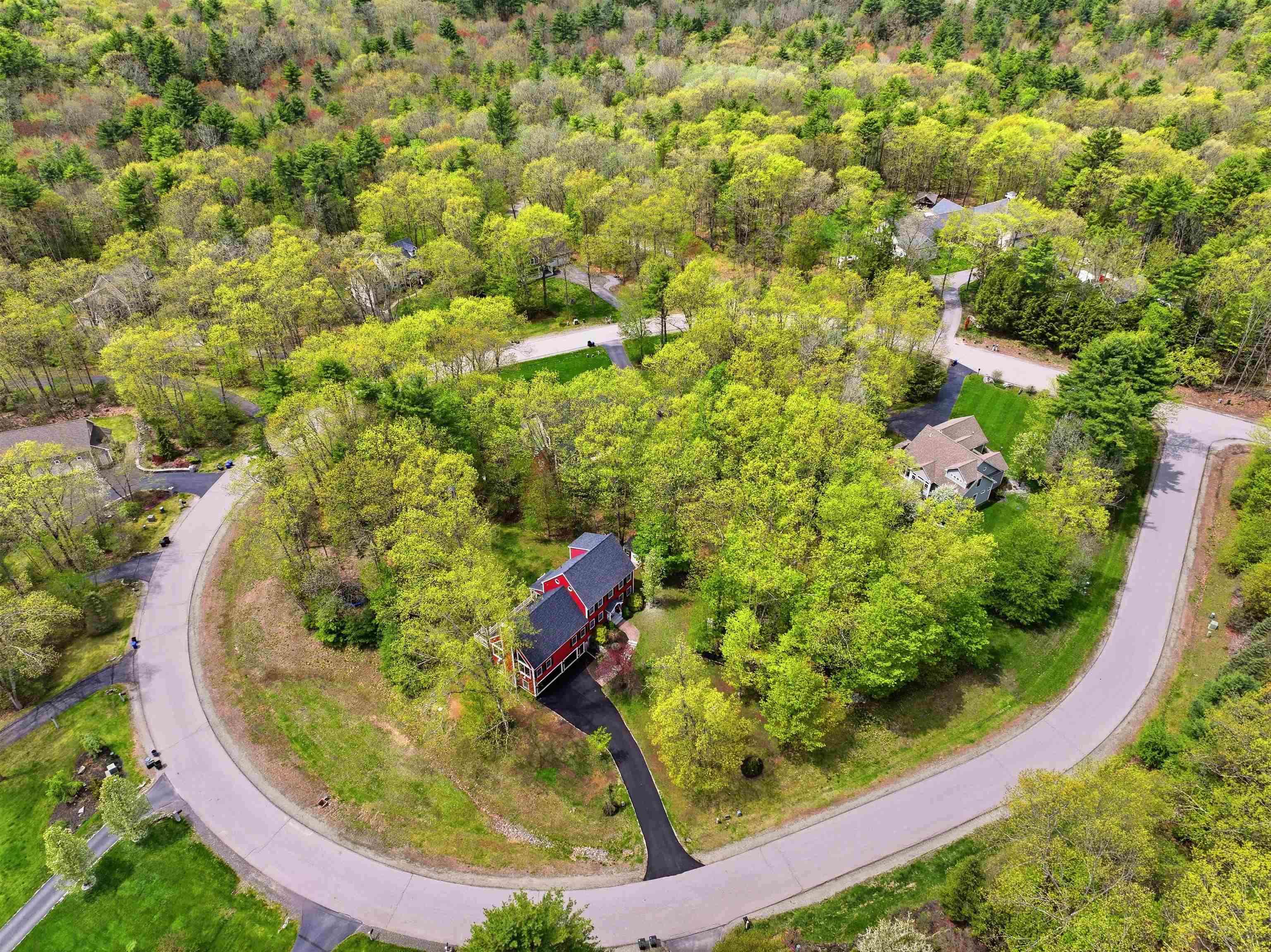 29 Overlook Dr, Newfields, NH 03856