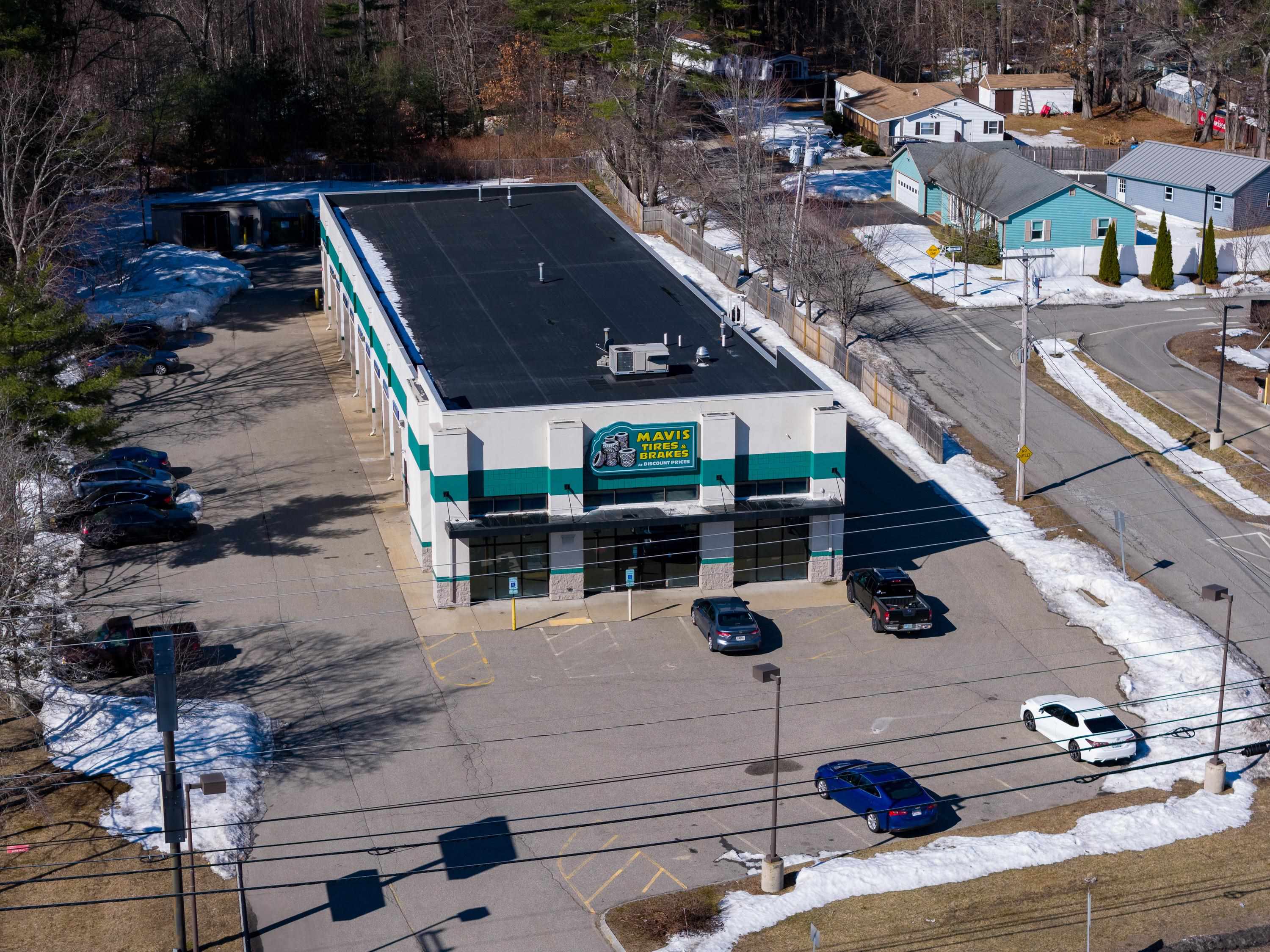 537 Lafayette Rd, Seabrook, NH 03874