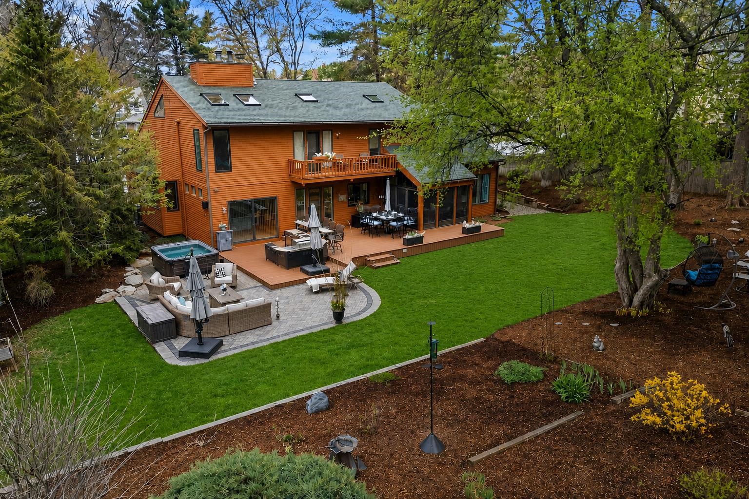 57 Greenfield St, Manchester, NH 03104
