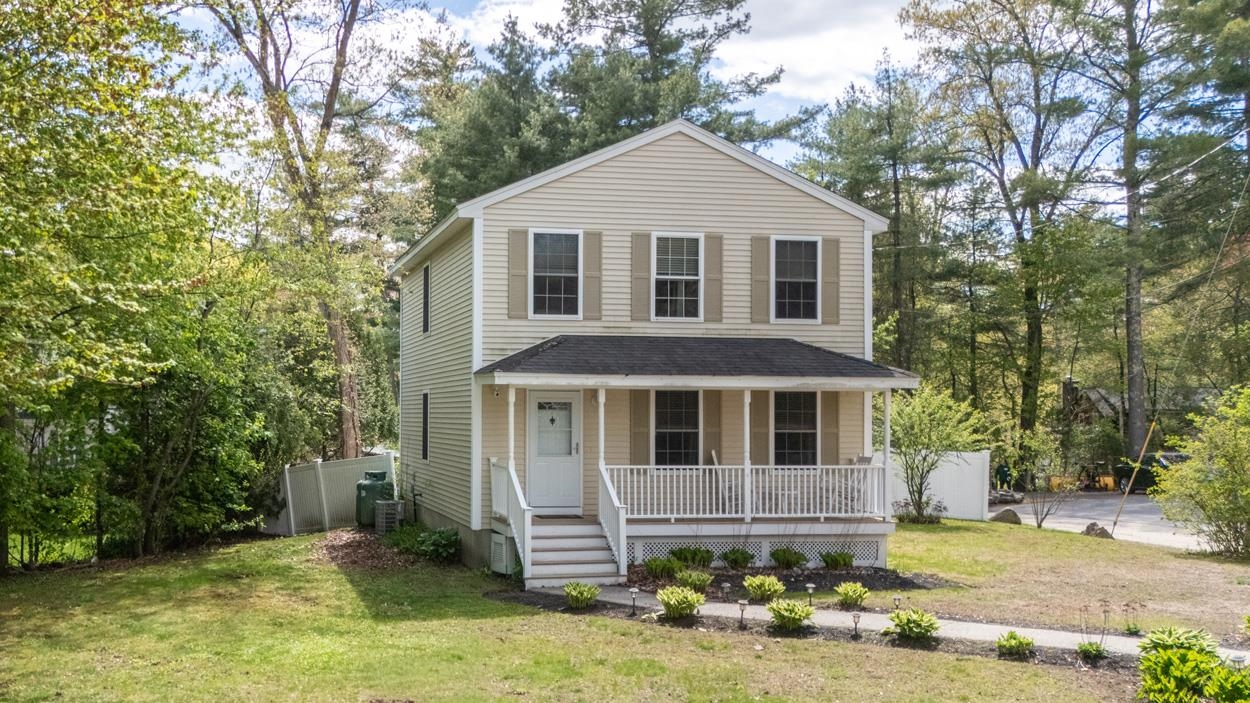 20 Car Mar Ln, Salem, NH 03079
