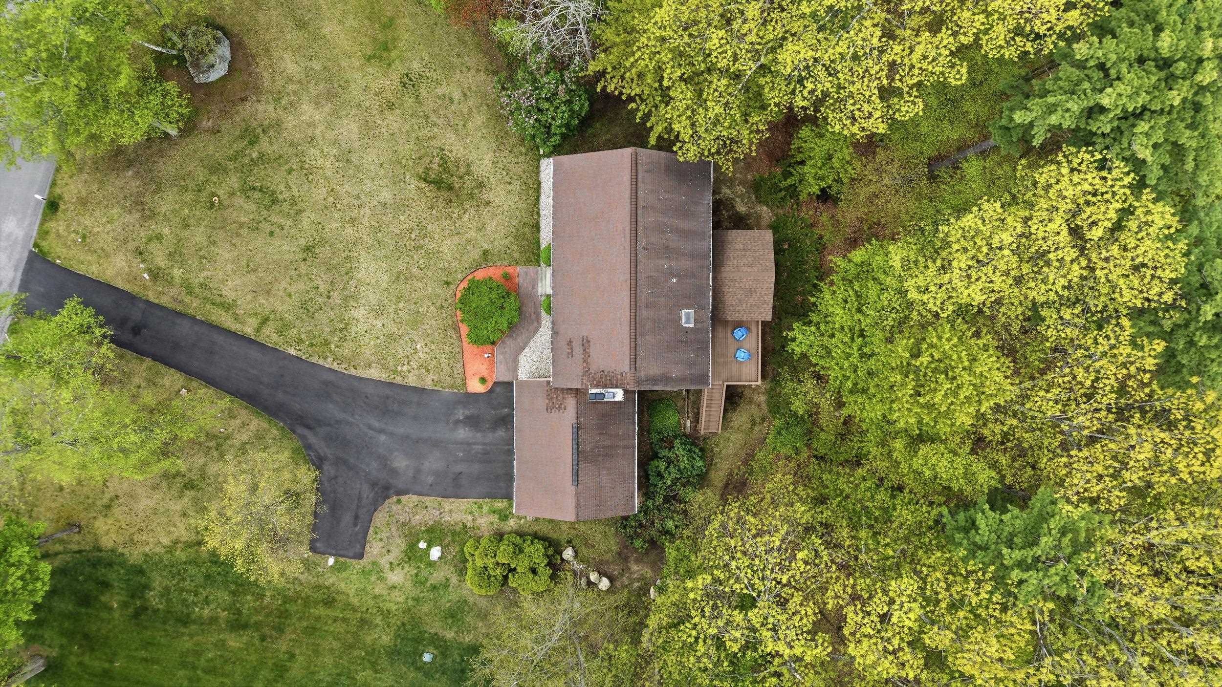 4 Royal Ct, Merrimack, NH 03054
