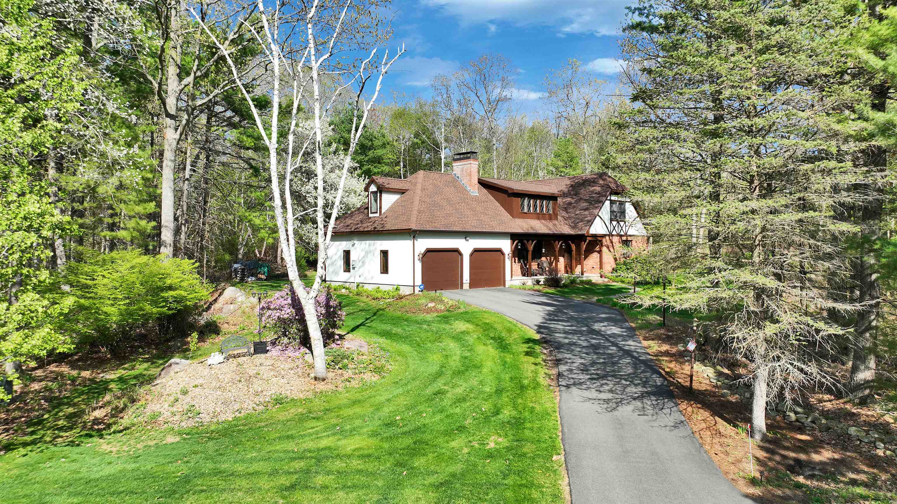 6 Nancy Ln, Hooksett, NH 03106