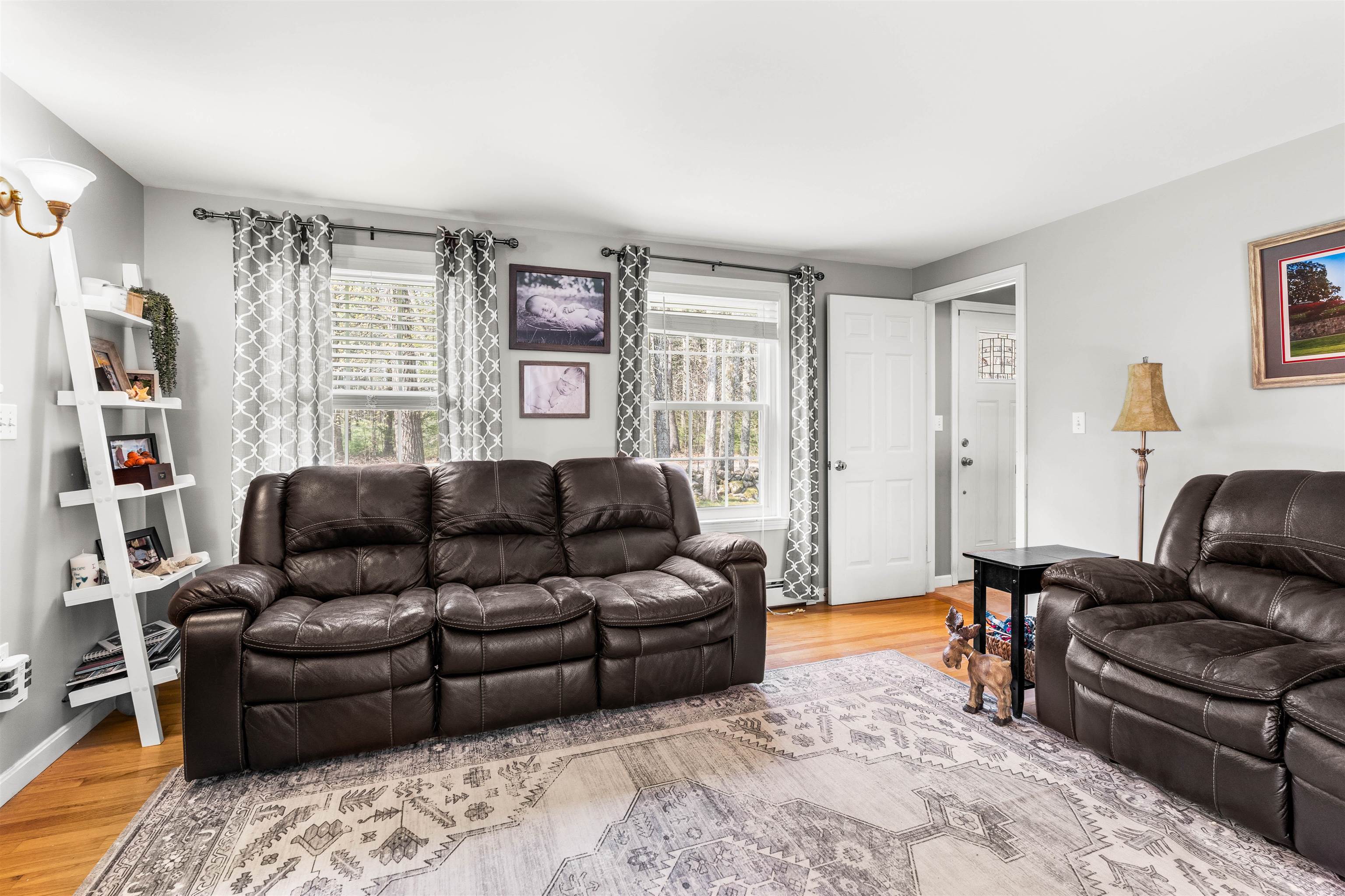 75 Mcdaniel Shore Dr, Barrington, NH 03825