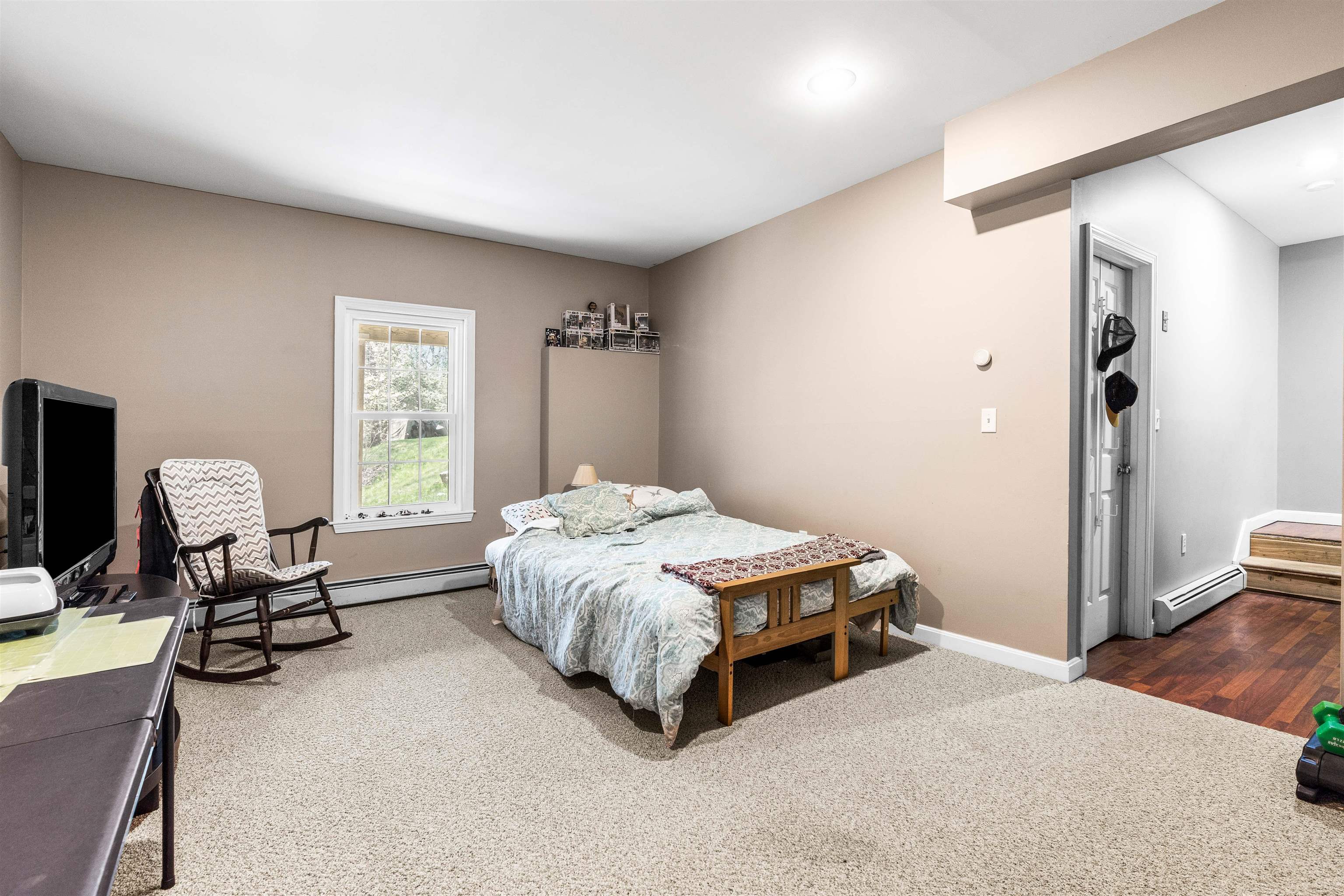 75 Mcdaniel Shore Dr, Barrington, NH 03825