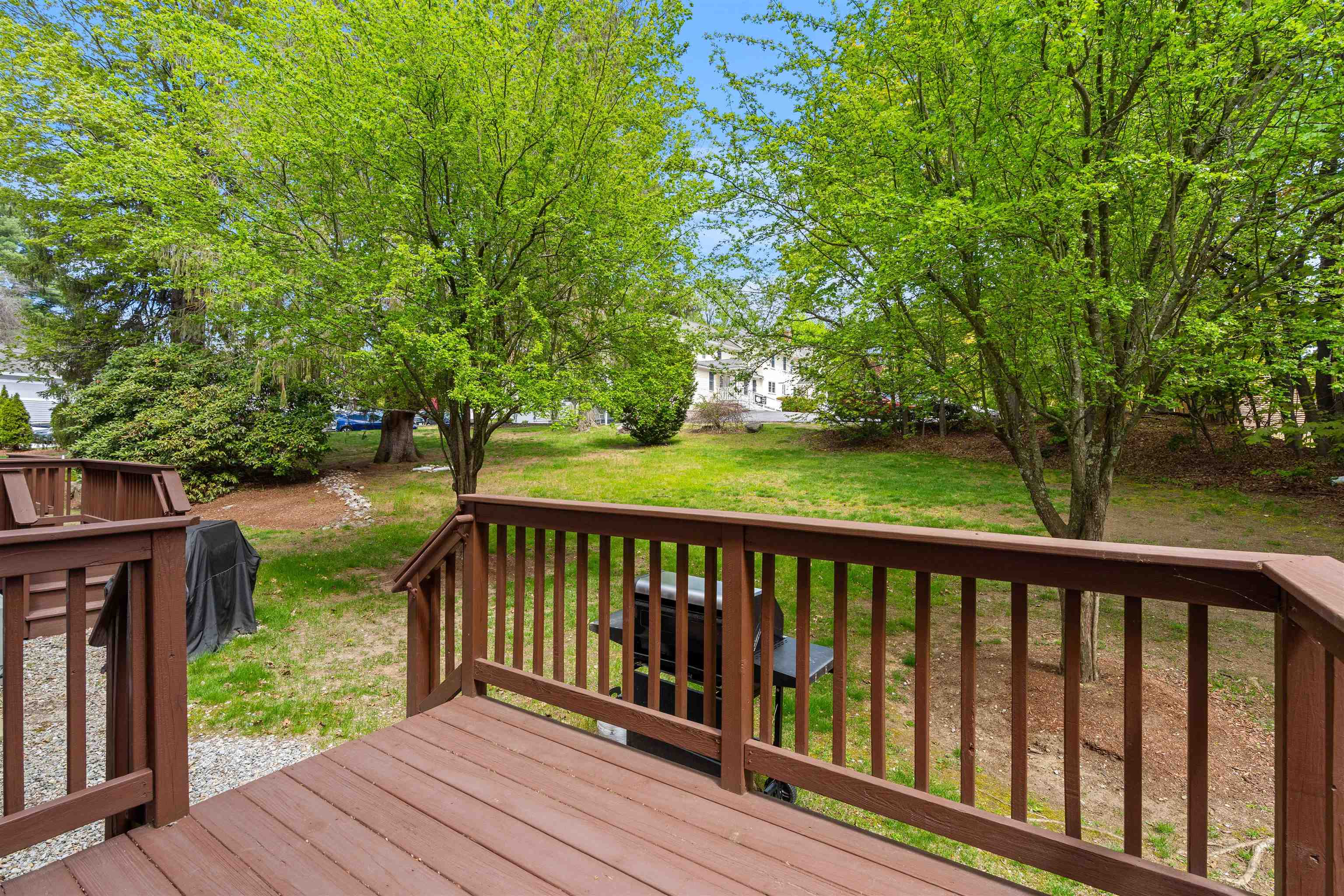 28 Andrew St, Manchester, NH 03104