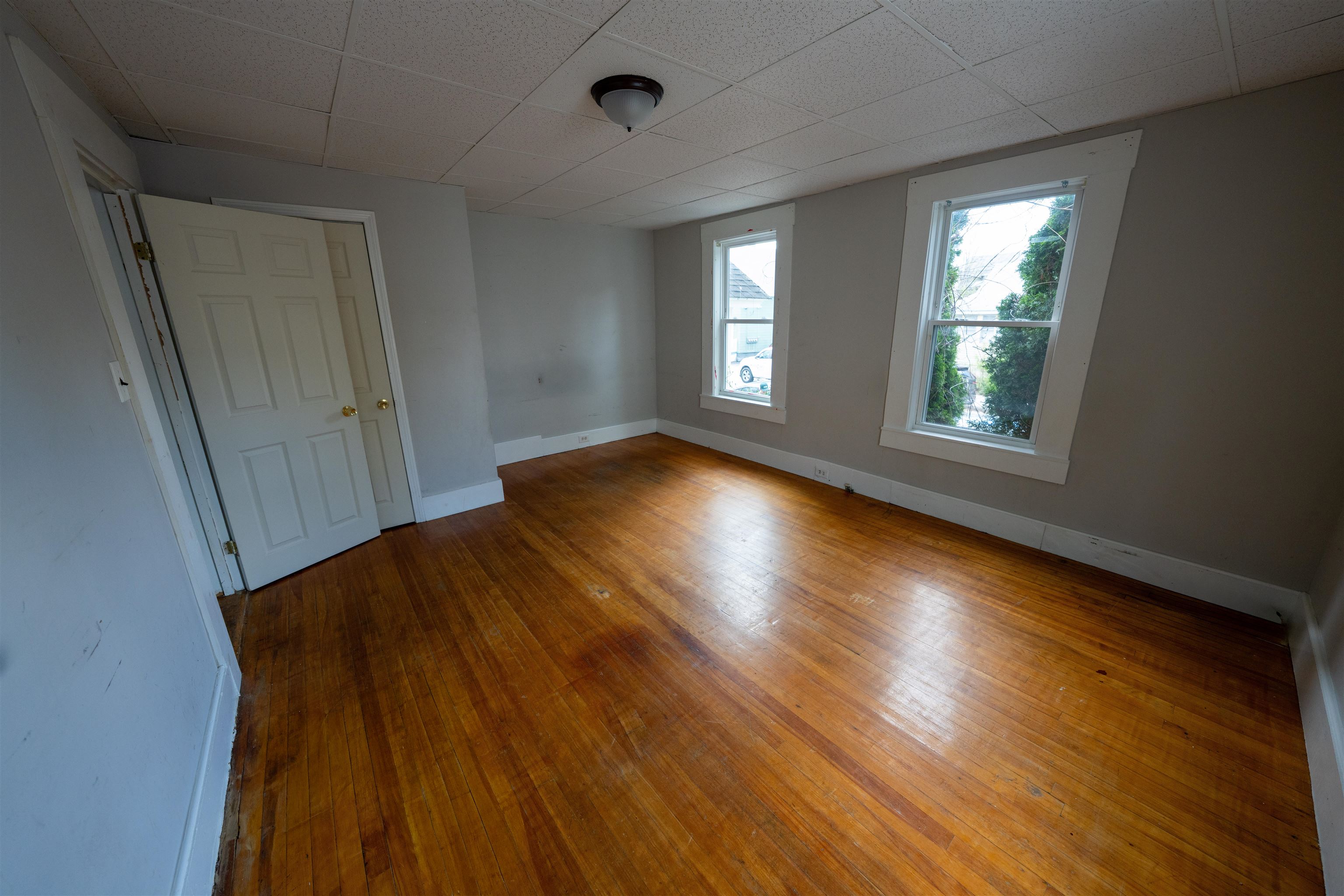 285 E High St, Manchester, NH 03104