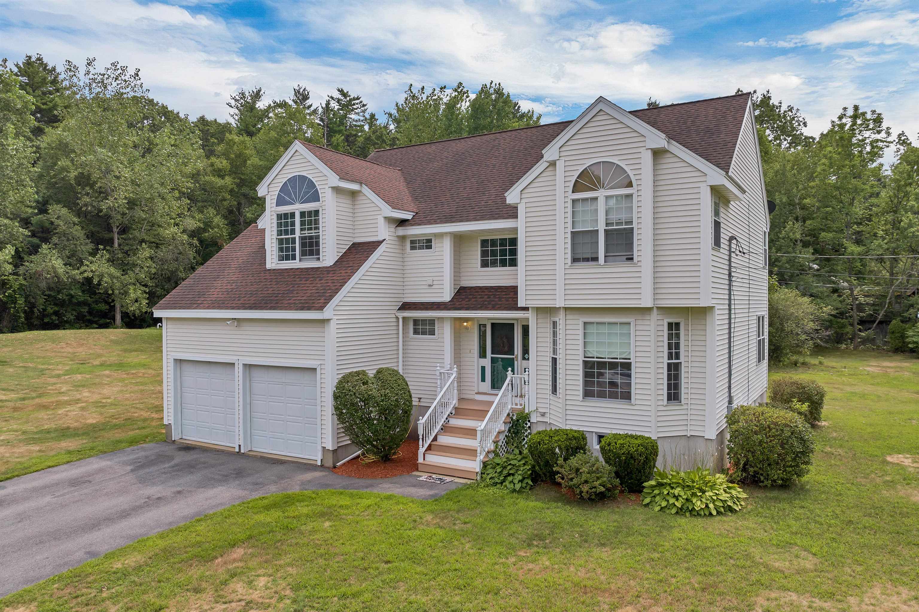 4 Jennifer Dr, Pelham, NH 03076
