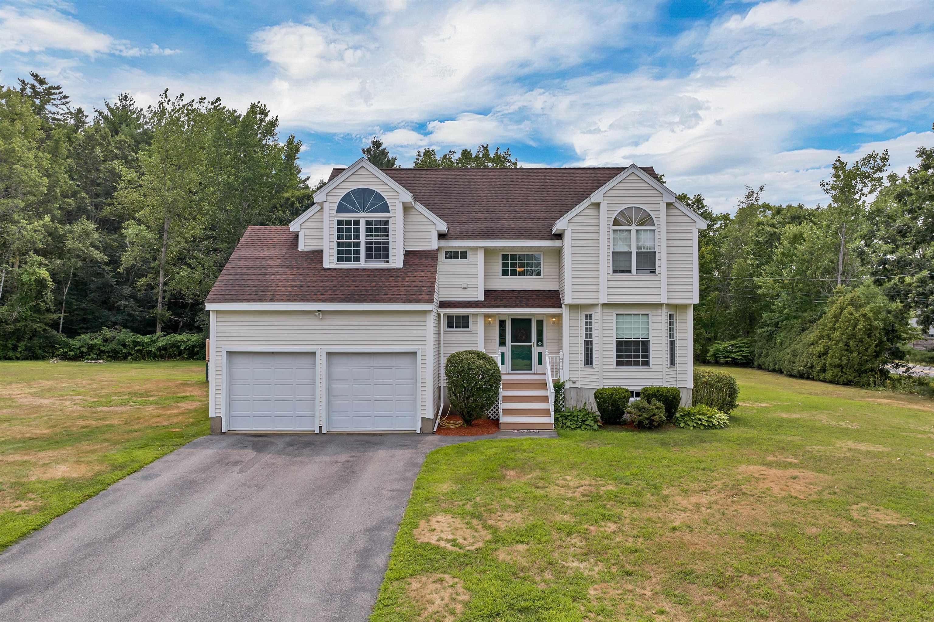 4 Jennifer Dr, Pelham, NH 03076