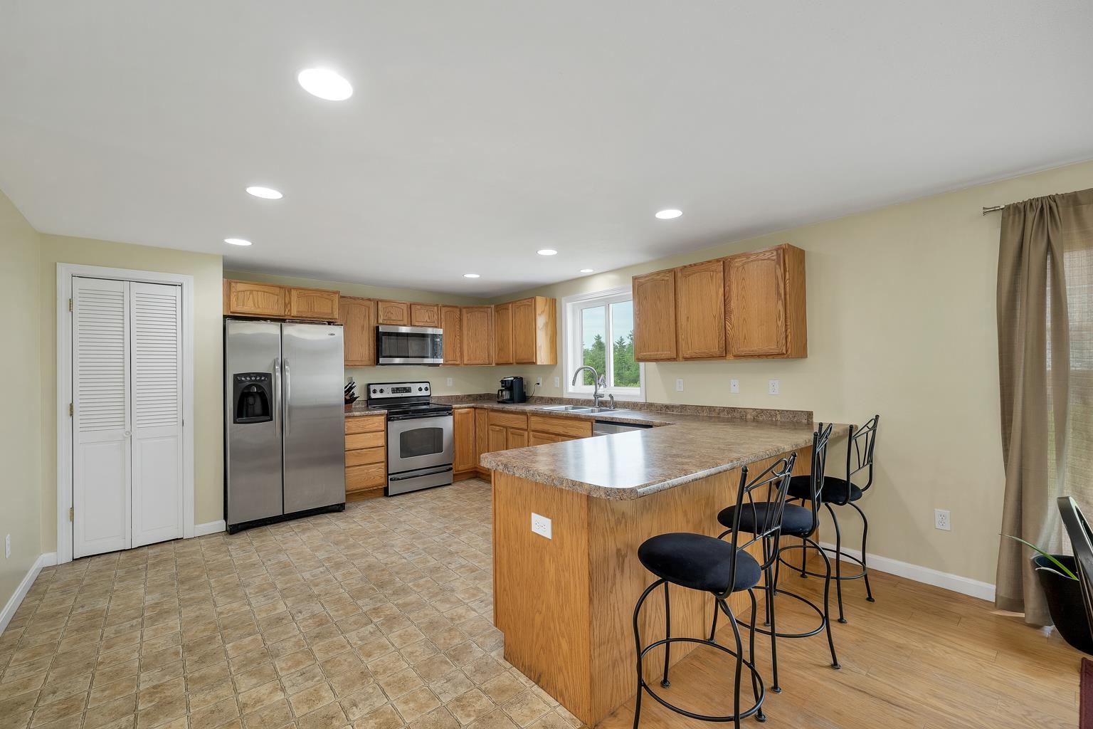 420 Old Rochester Road, Somersworth, NH photo 3