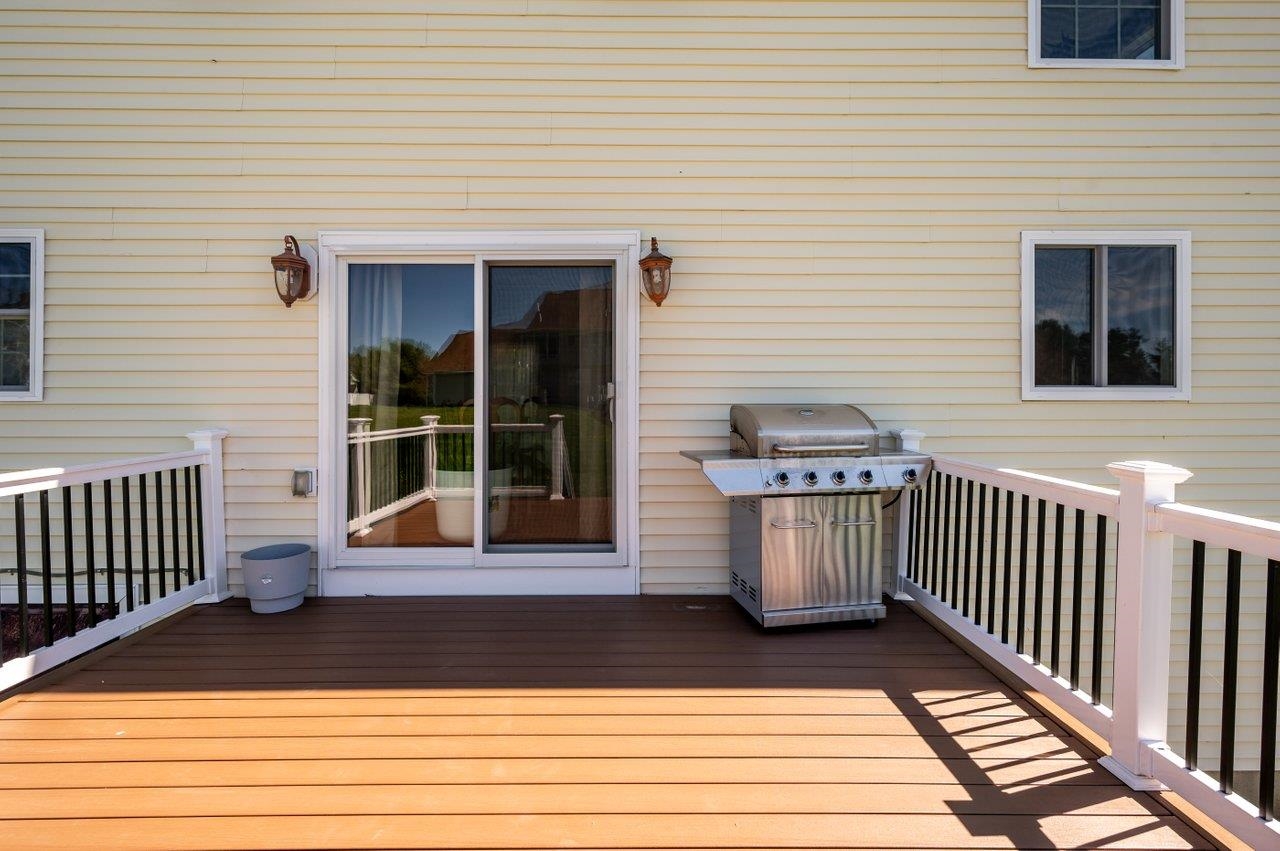420 Old Rochester Rd, Somersworth, NH 03878