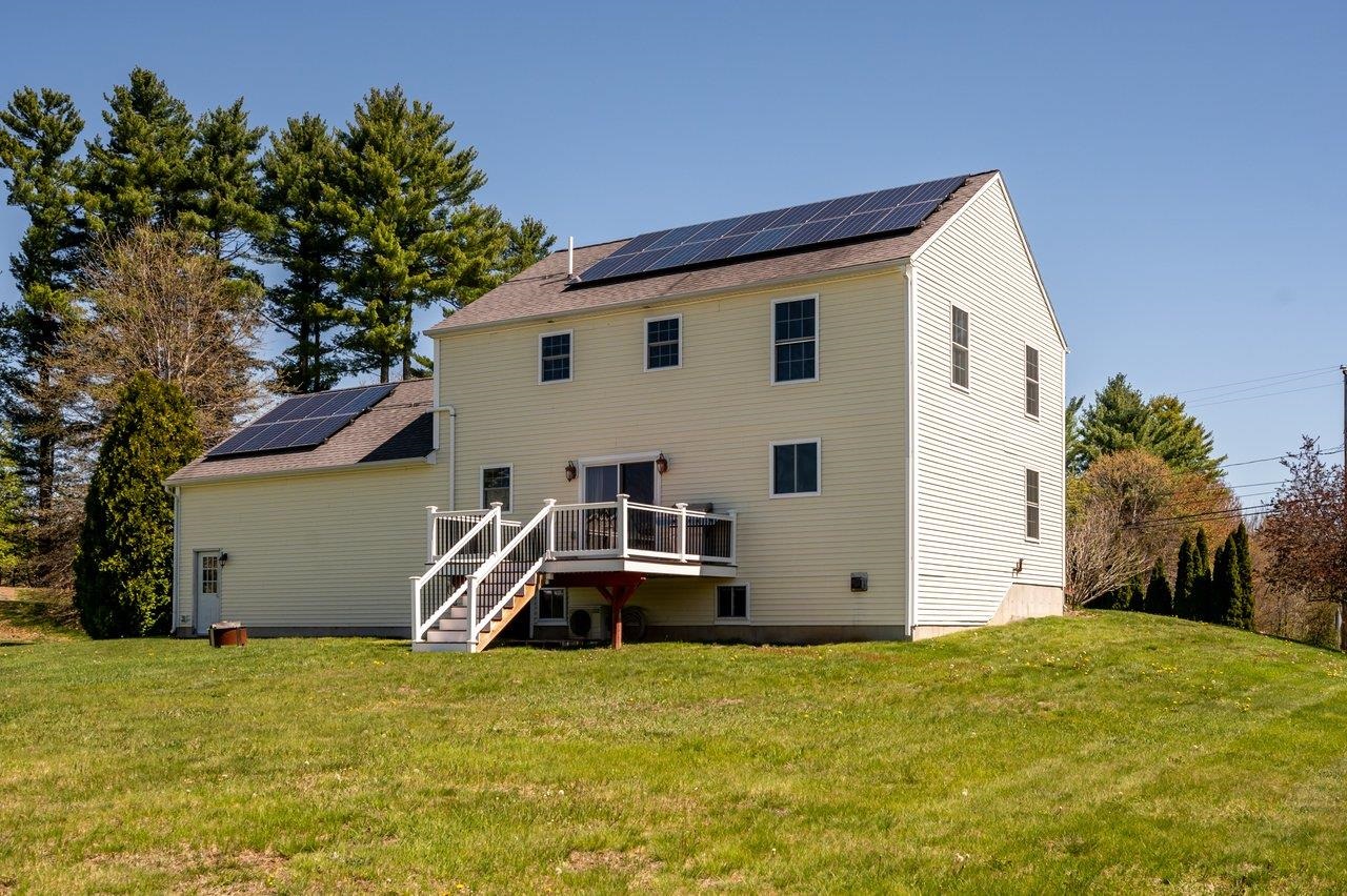 420 Old Rochester Rd, Somersworth, NH 03878