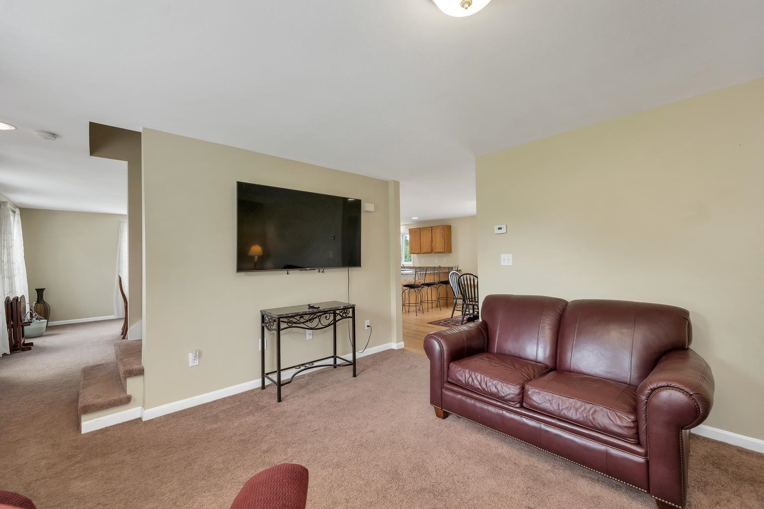 420 Old Rochester Rd, Somersworth, NH 03878