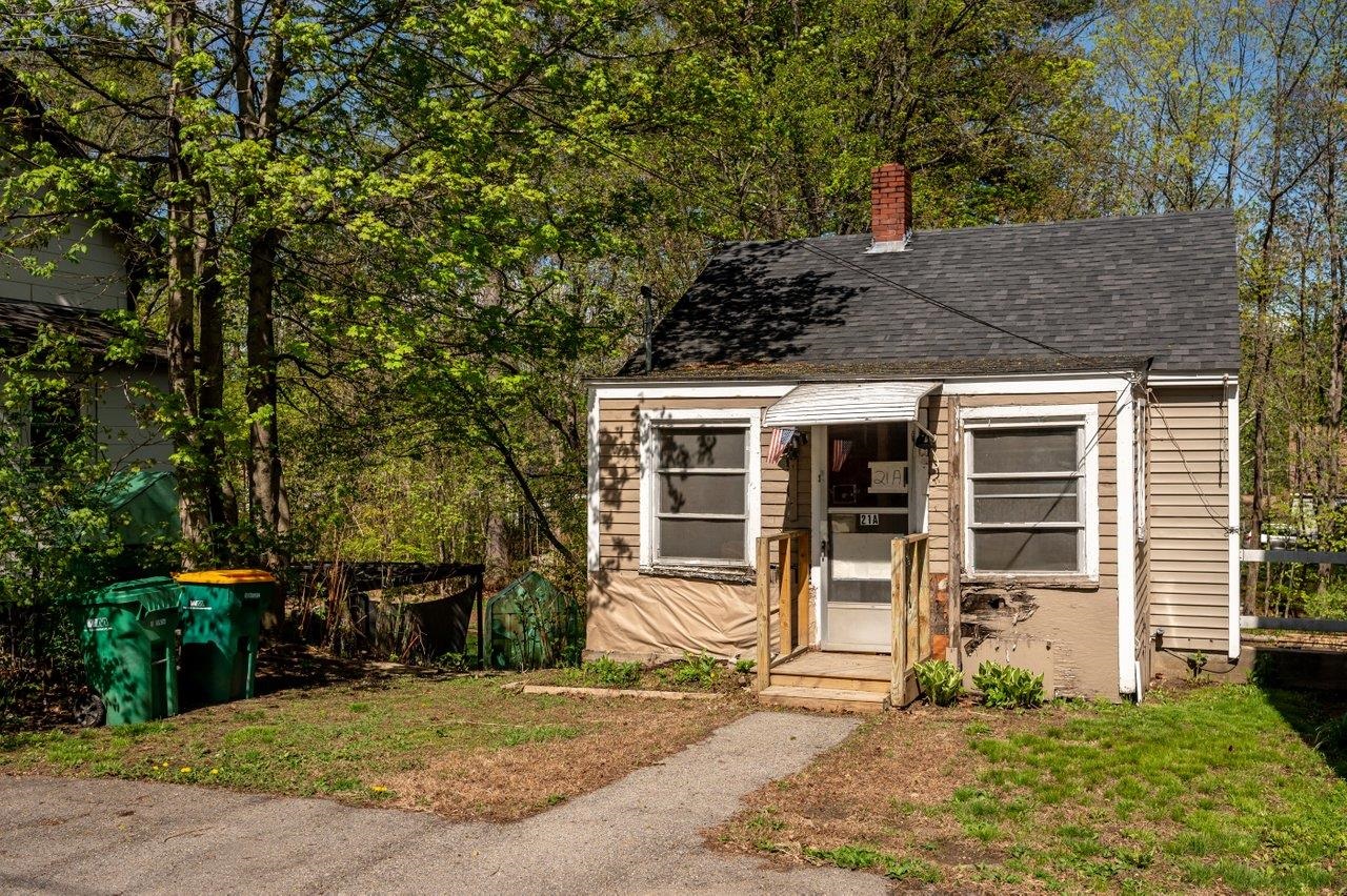 21 Dodge St, Rochester, NH 03867