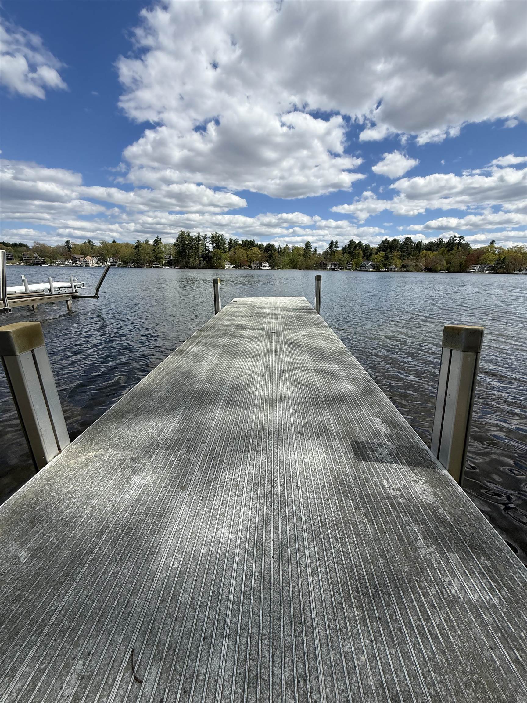 16 Gardner Rd, Windham, NH 03087