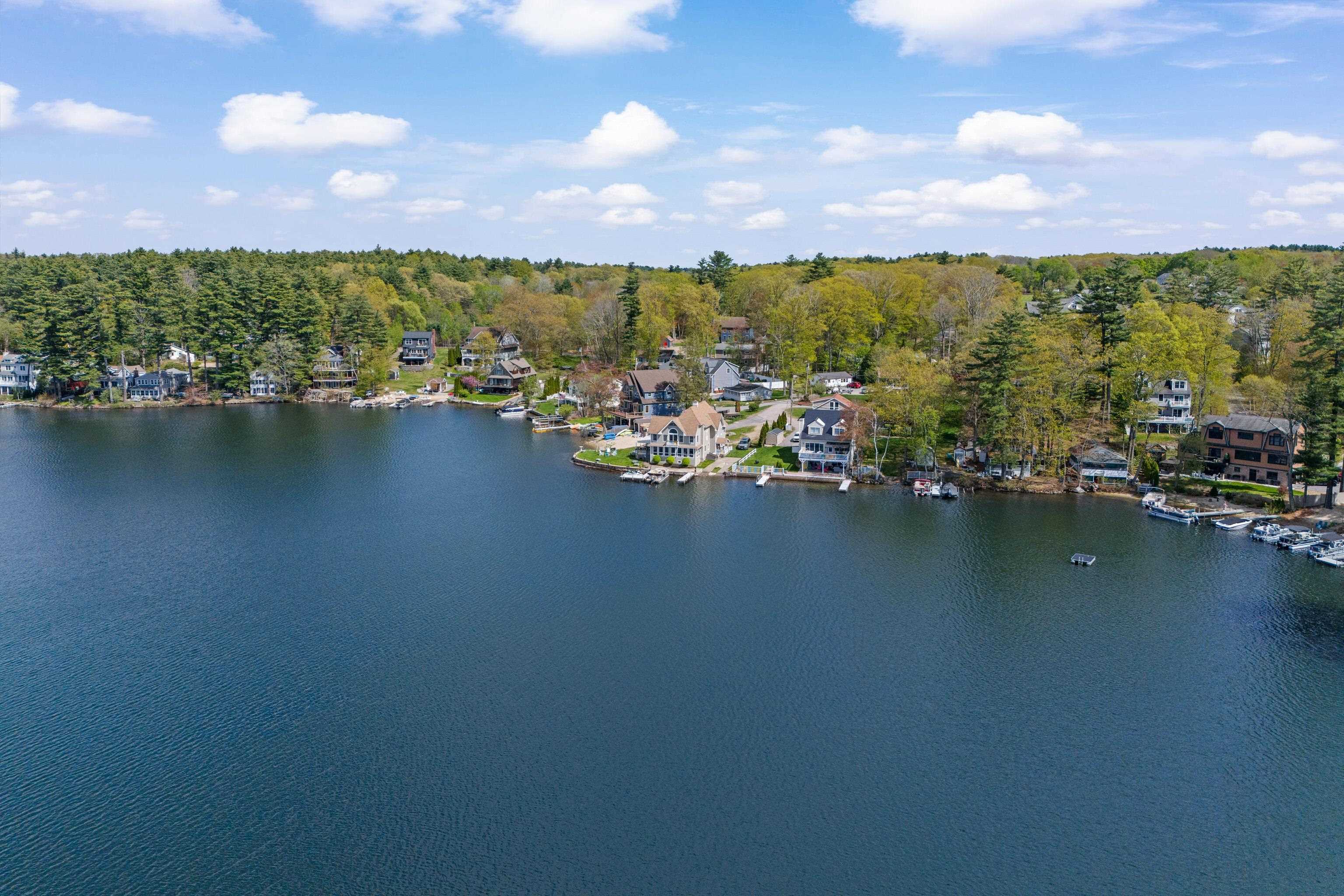 16 Gardner Rd, Windham, NH 03087