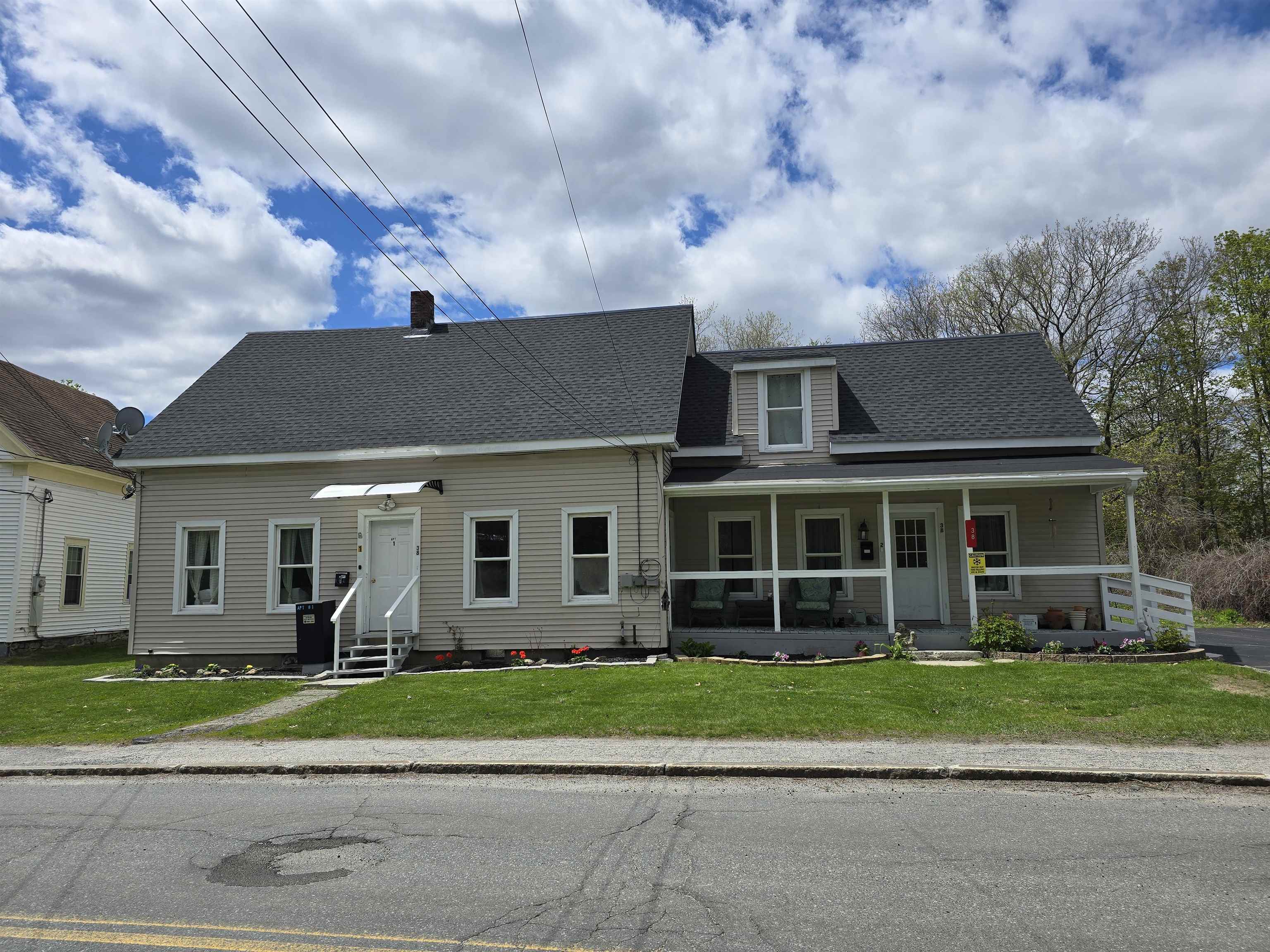38 Summer St, Newport, NH 03773