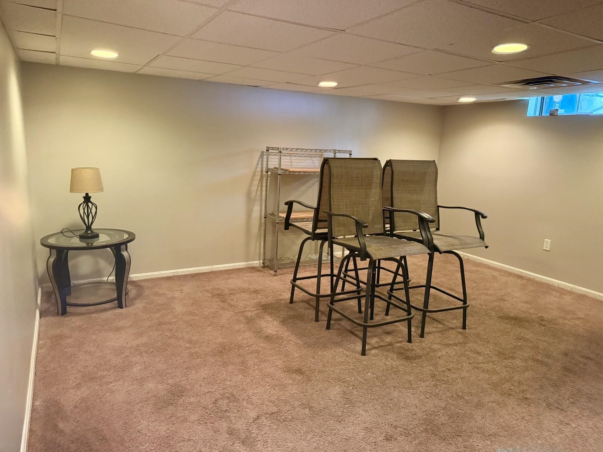 13 Country Rd, Hampstead, NH 03826