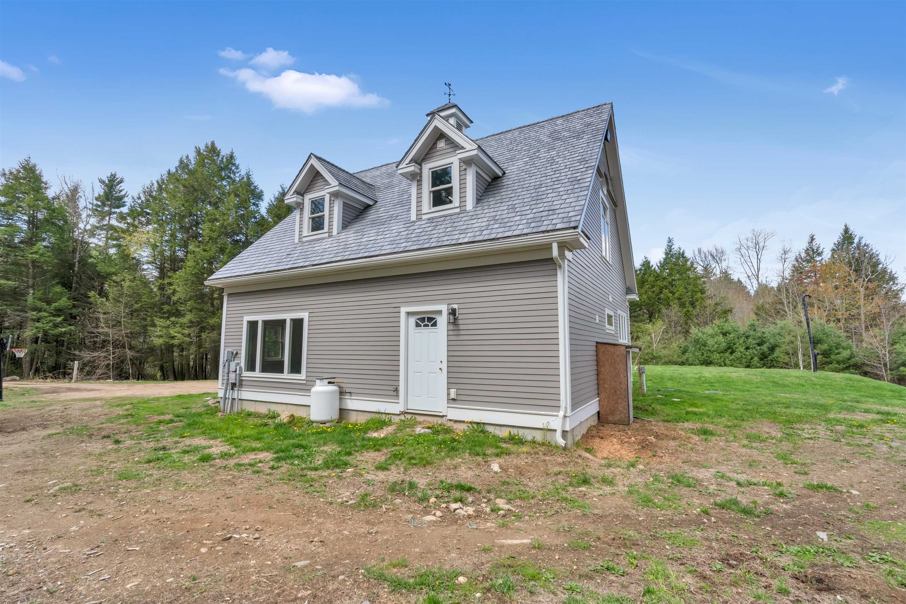 115 Back Canaan Rd, Strafford, NH 03884