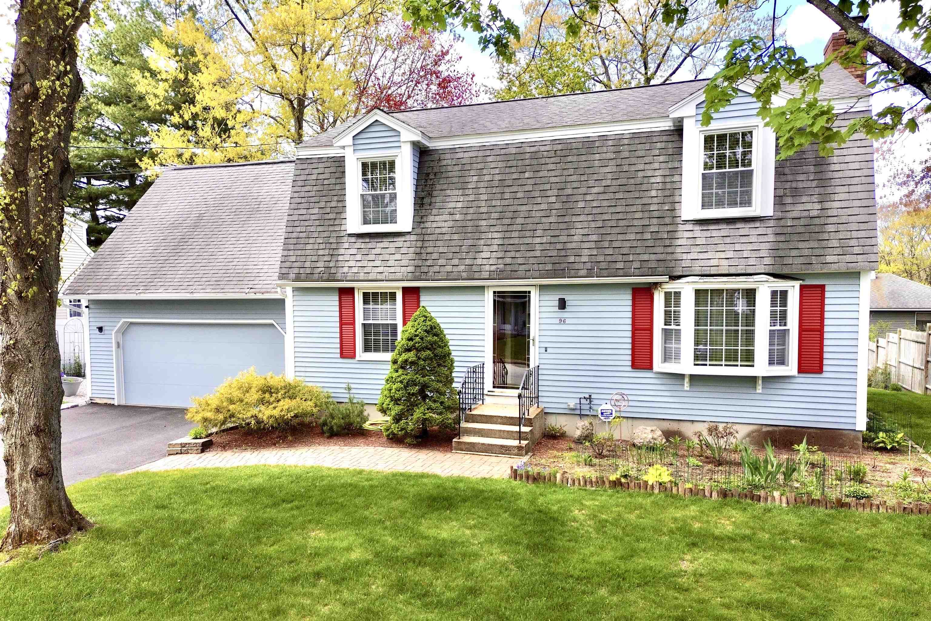 96 Renard St, Manchester, NH 03109