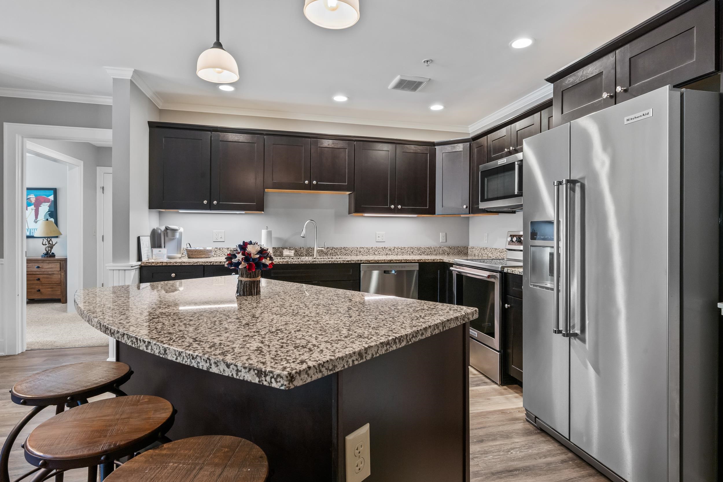 235 Skimobile Rd, Conway, NH 03860