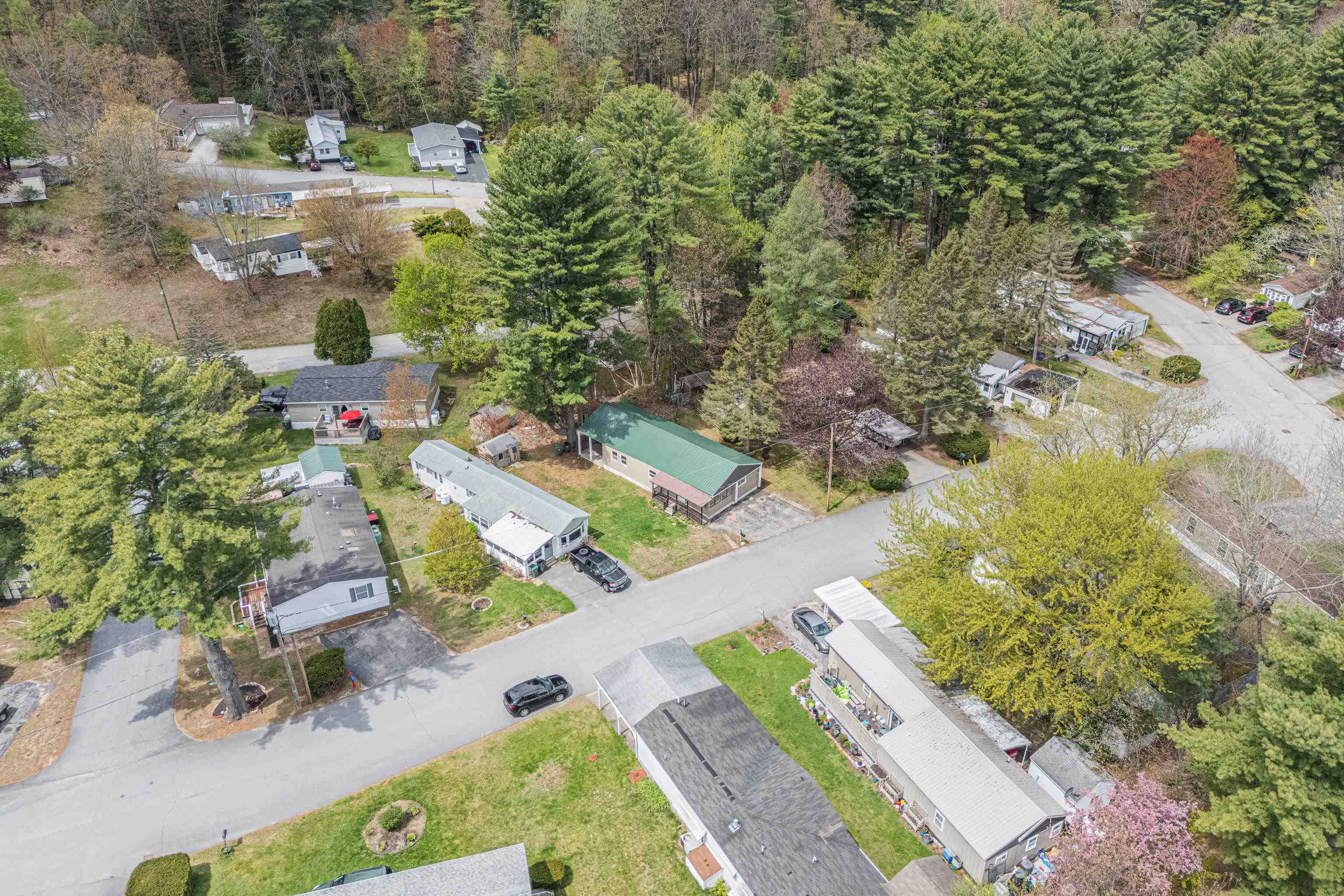 8 Dart St, Hooksett, NH 03106