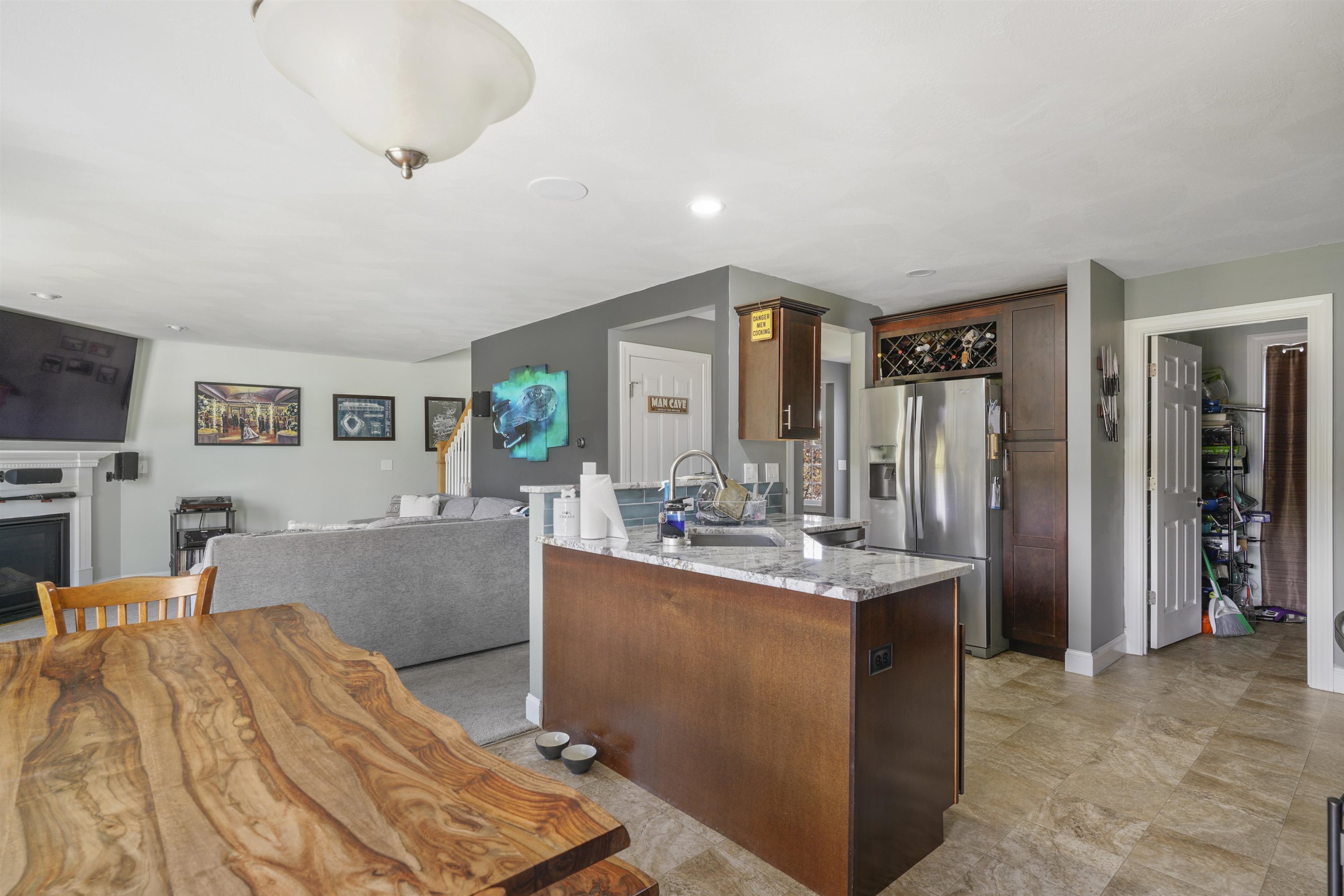 158 Windswept Rd, Manchester, NH 03109