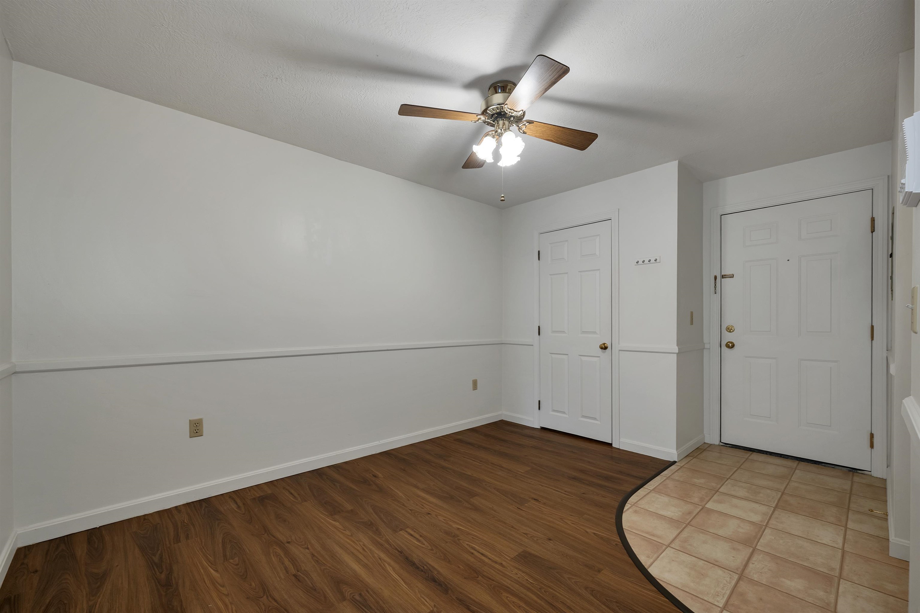5 Timberwood Dr, Goffstown, NH 03045
