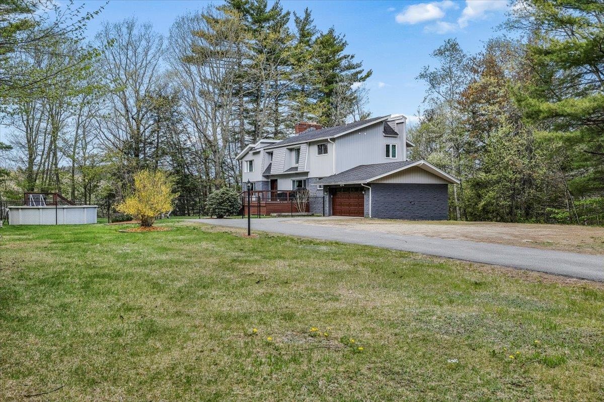 4 Birch Ct, Goffstown, NH 03045