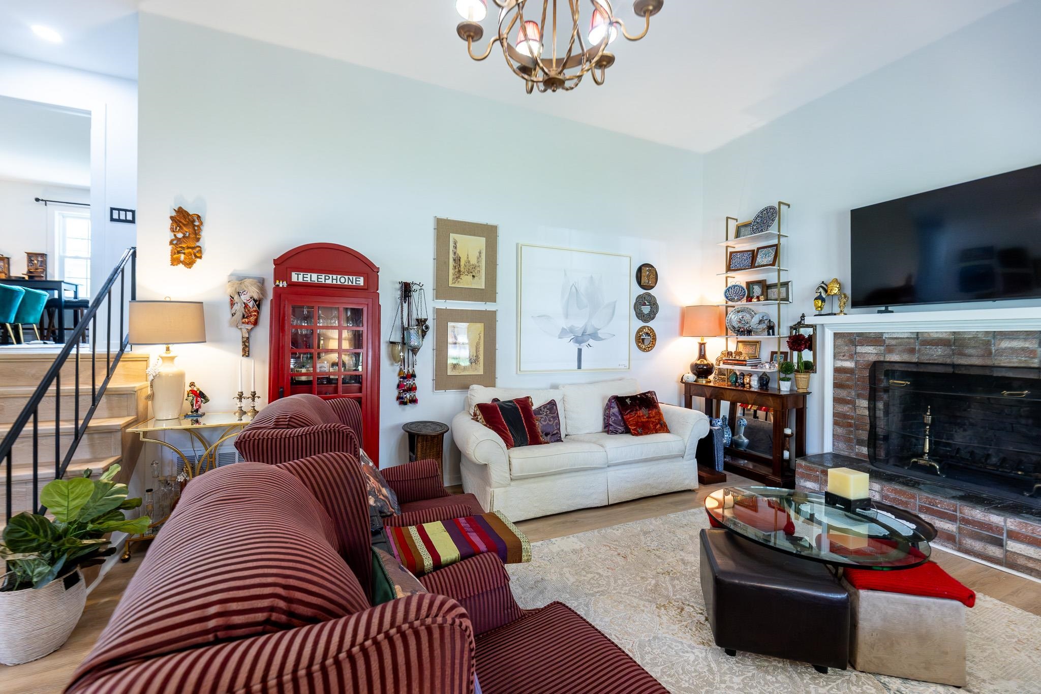 Living room with fireplace