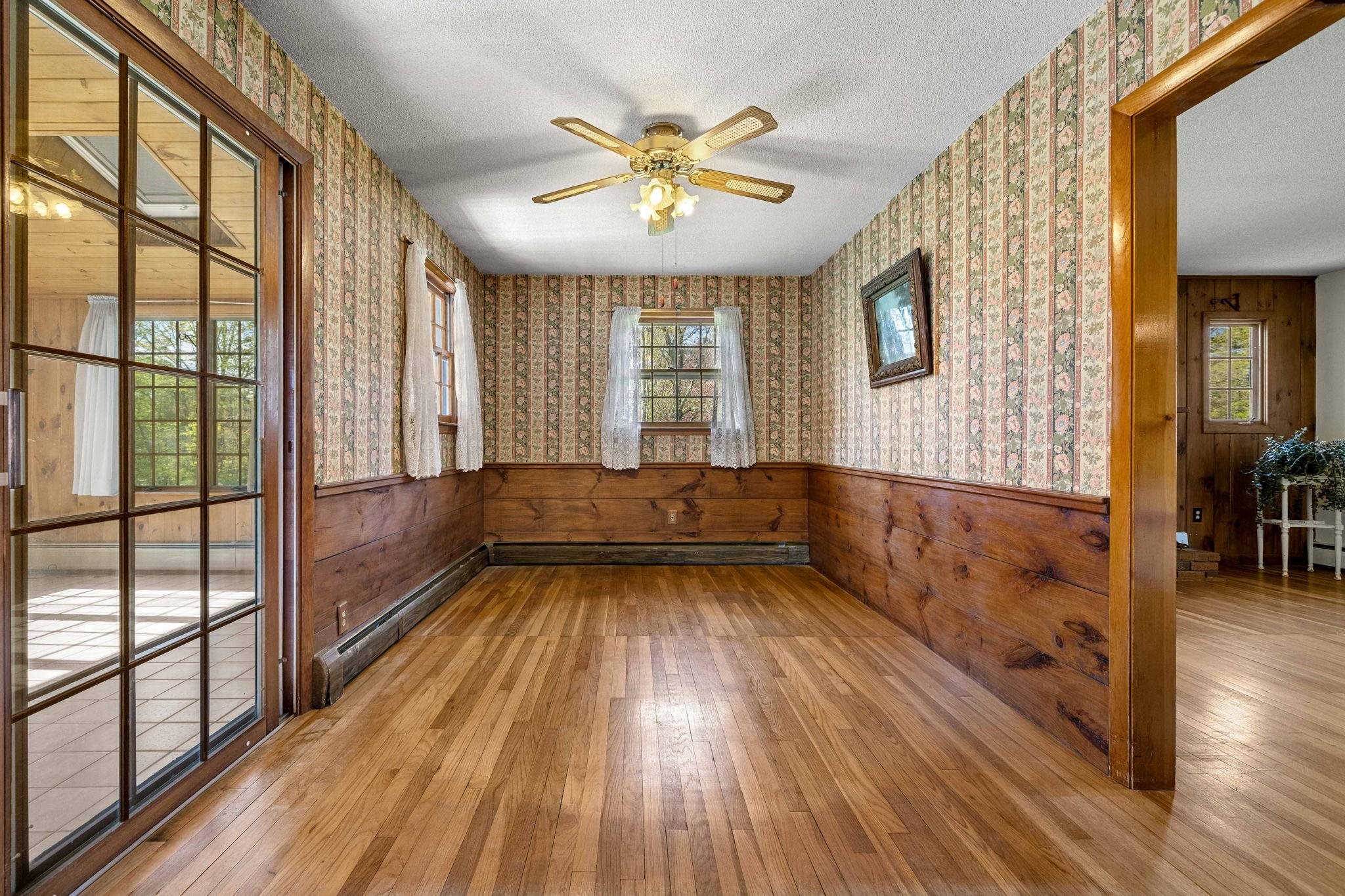 58 Willow Rd, East Kingston, NH 03827-2025