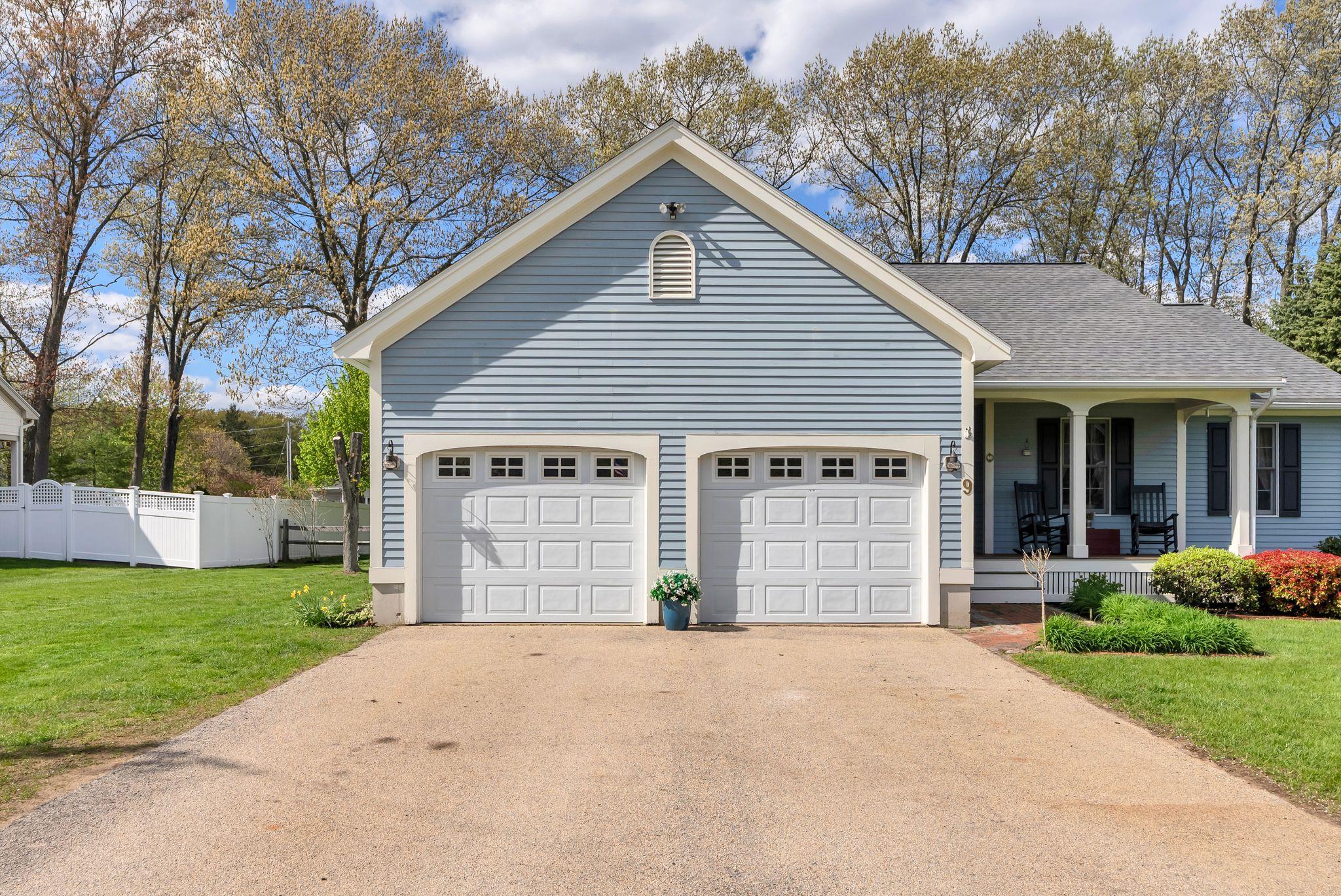 9 Marshview Cir, Seabrook, NH 03874