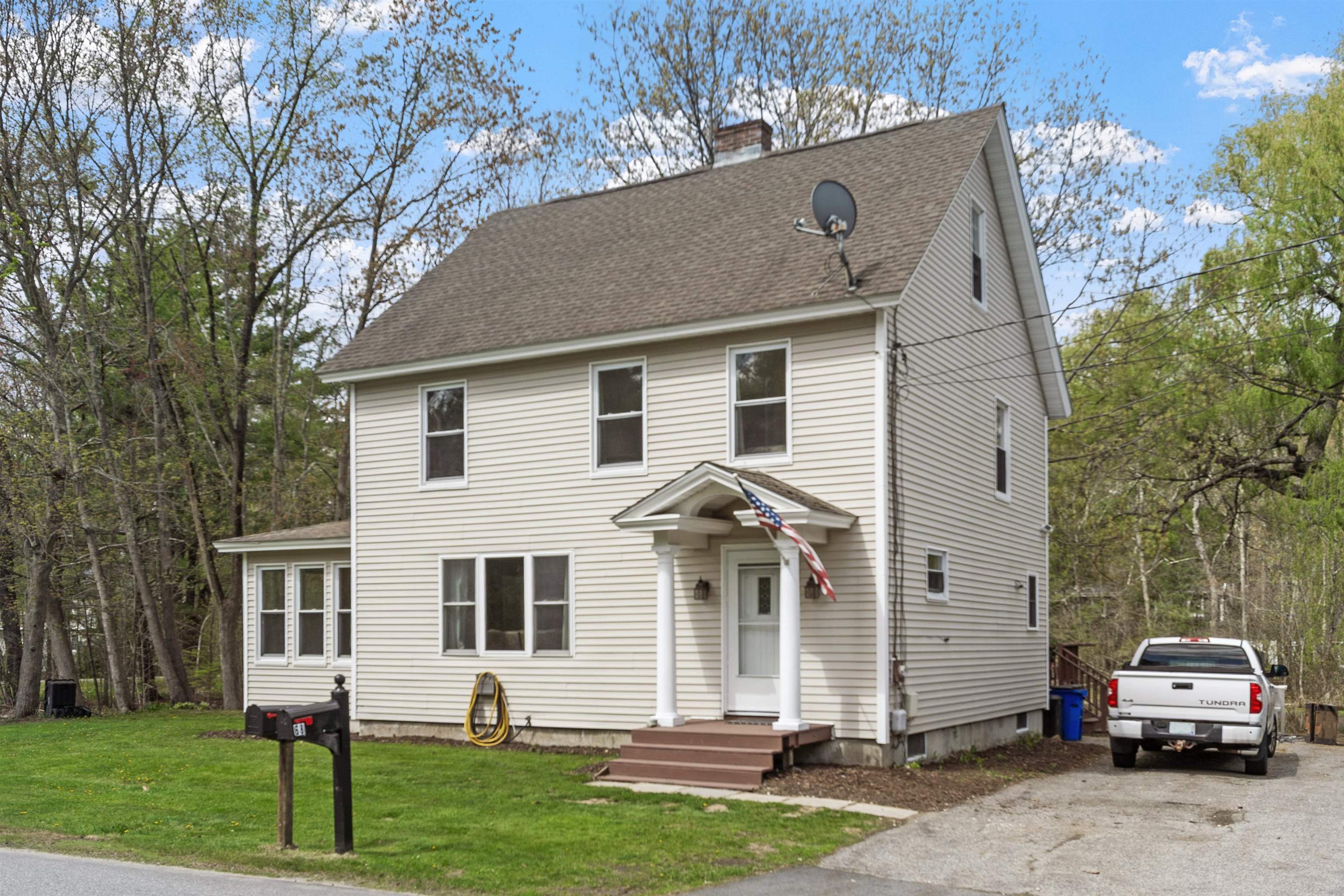 71 Linden St, Exeter, NH 03833