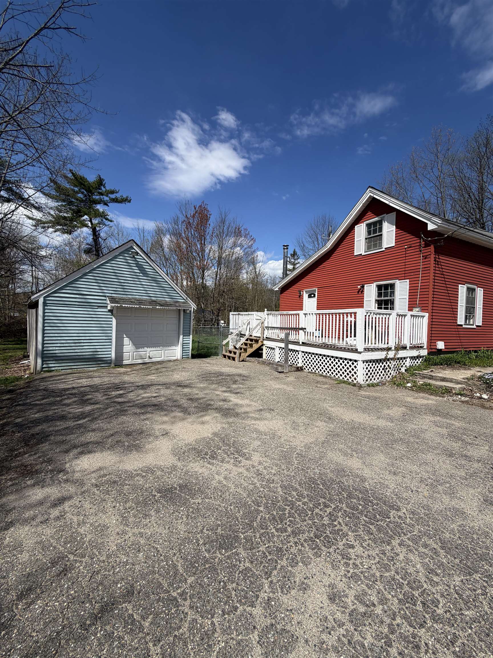260 Charles St, Farmington, NH 03835