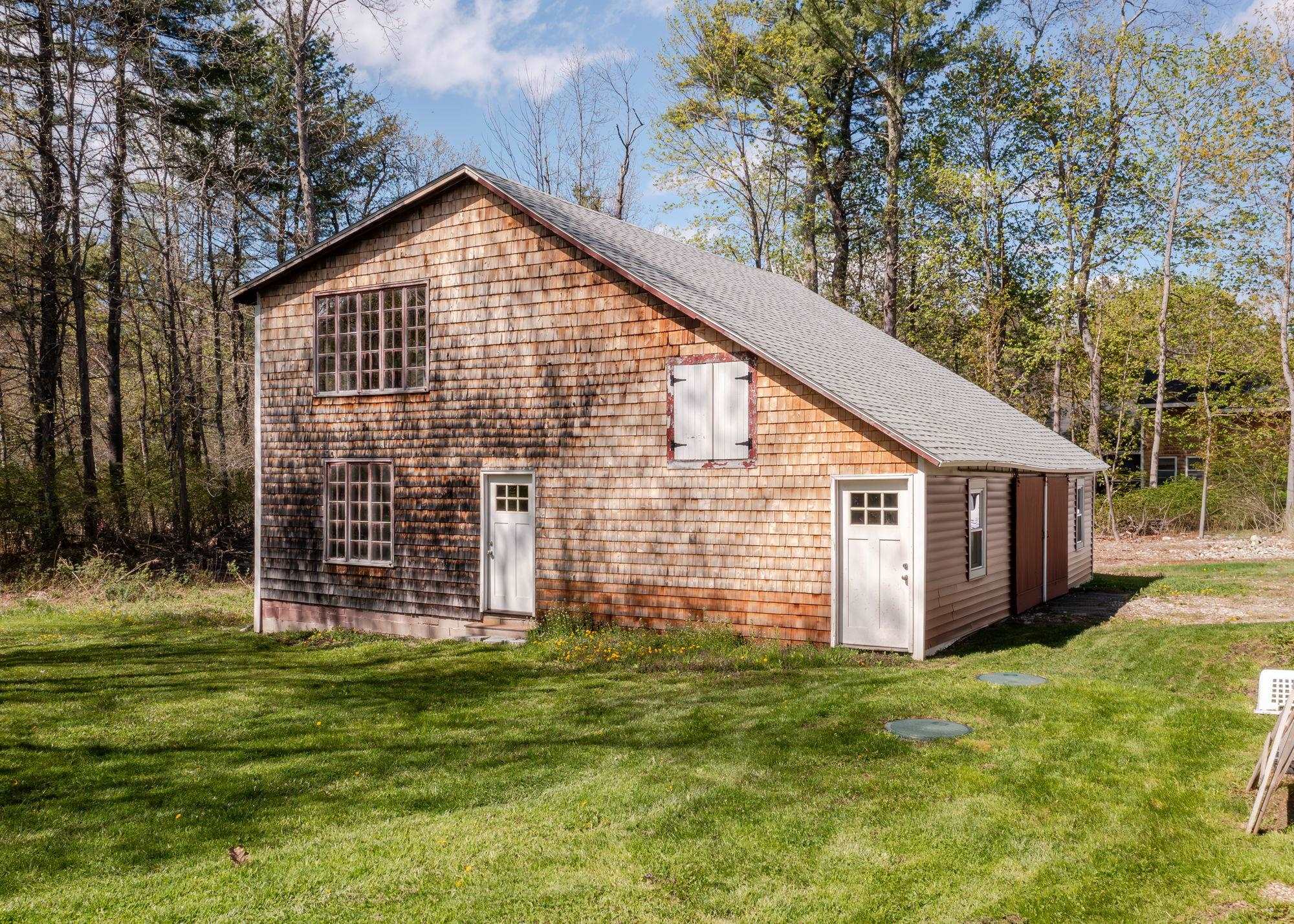 81 Dover Rd, Durham, NH 03824