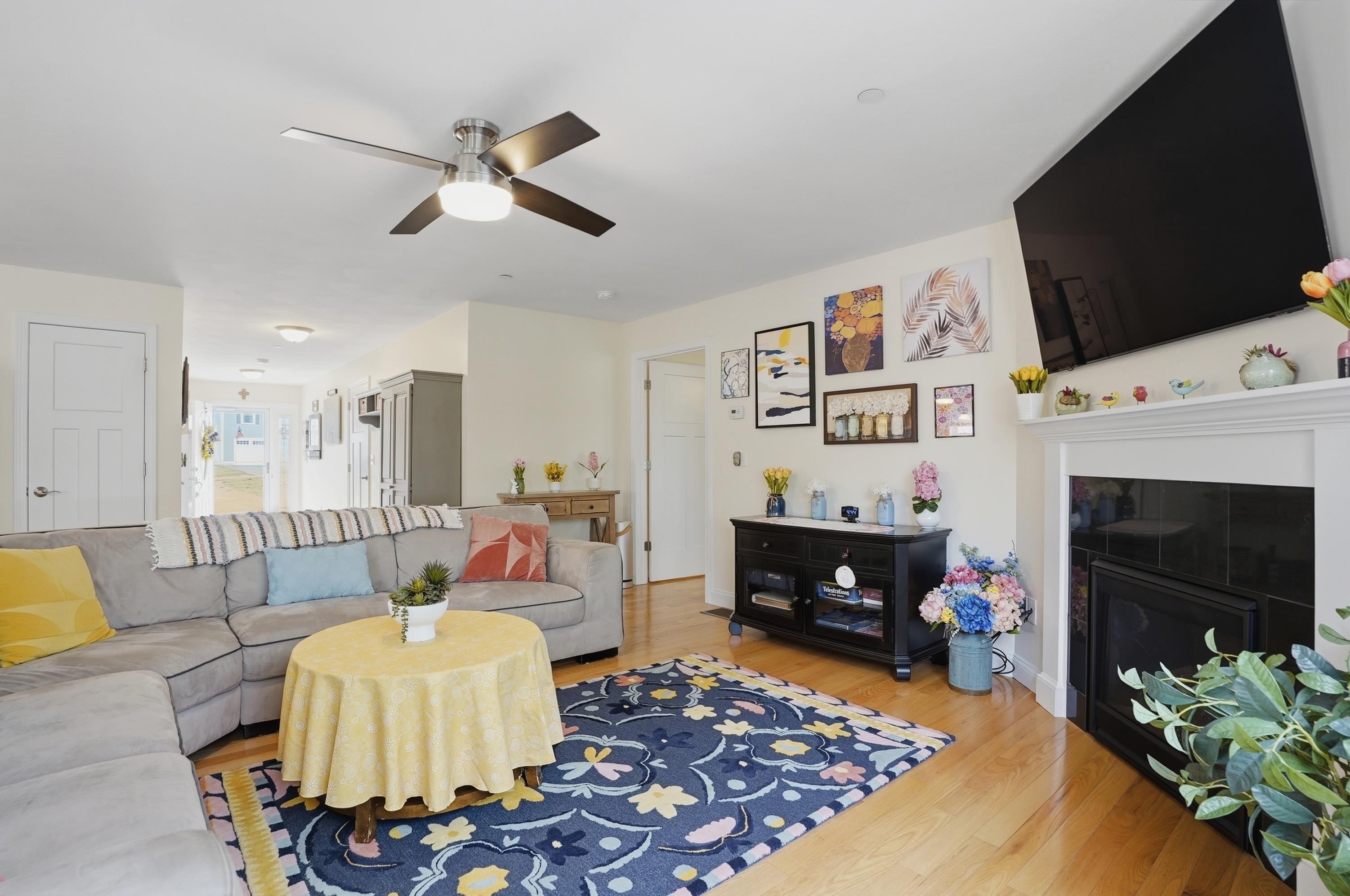 4 Mulligan Way, Kingston, NH 03848