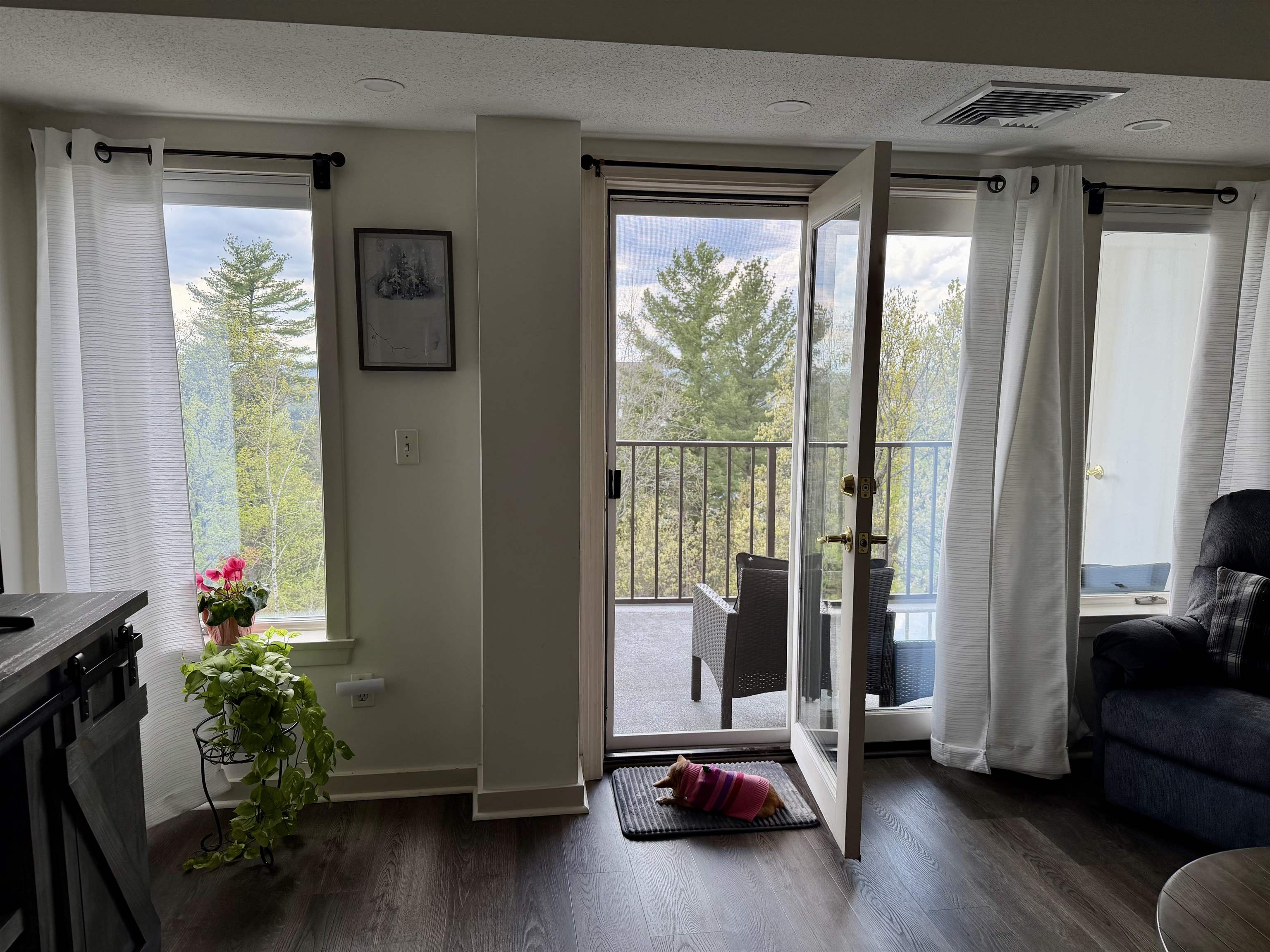 12 Mountain Laurels Dr #504, Nashua, NH 03062