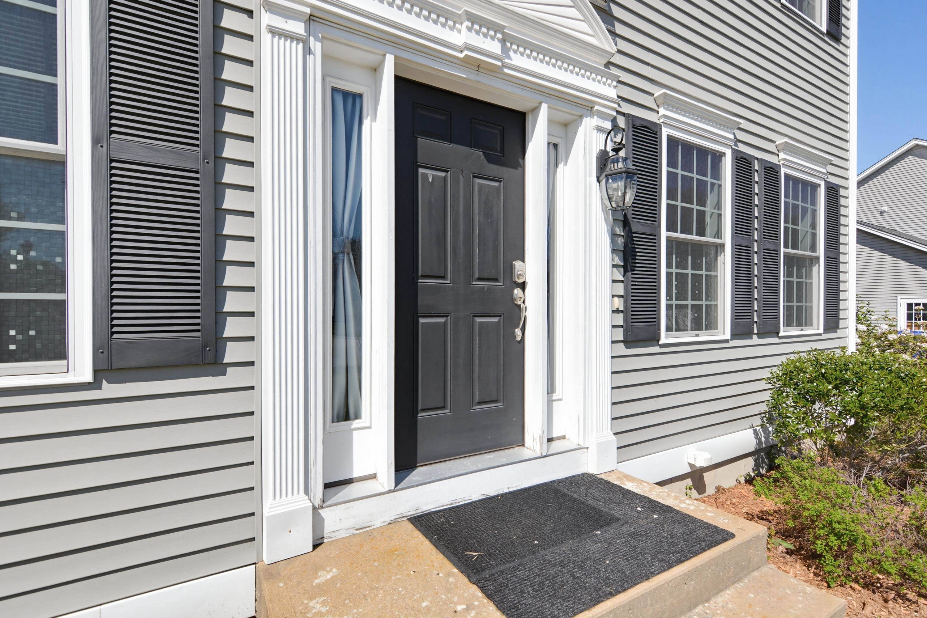 45 Windsewpt Rd, Manchester, NH 03109